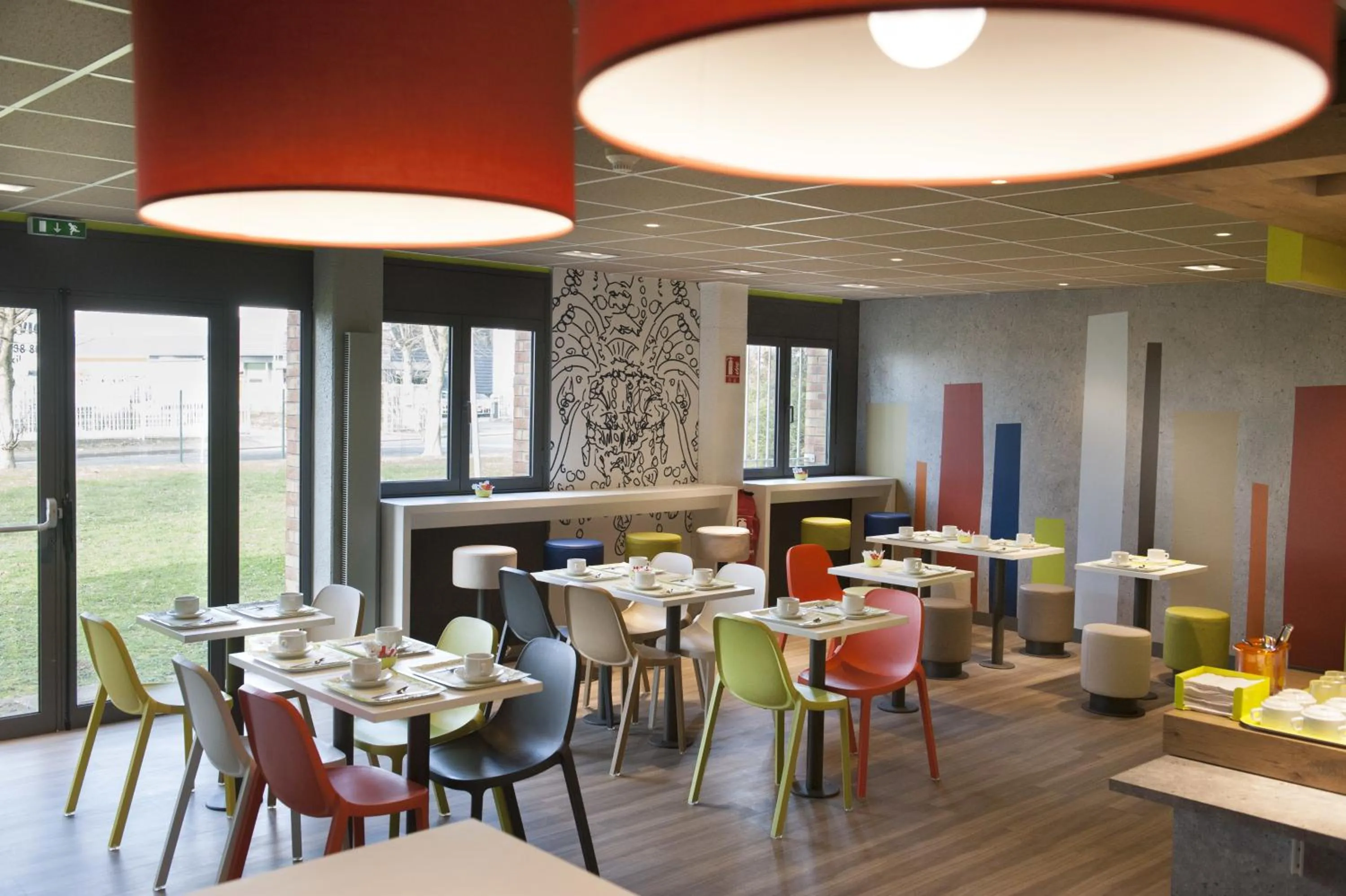 Restaurant/places to eat in ibis budget Goussainville Charles de Gaulle