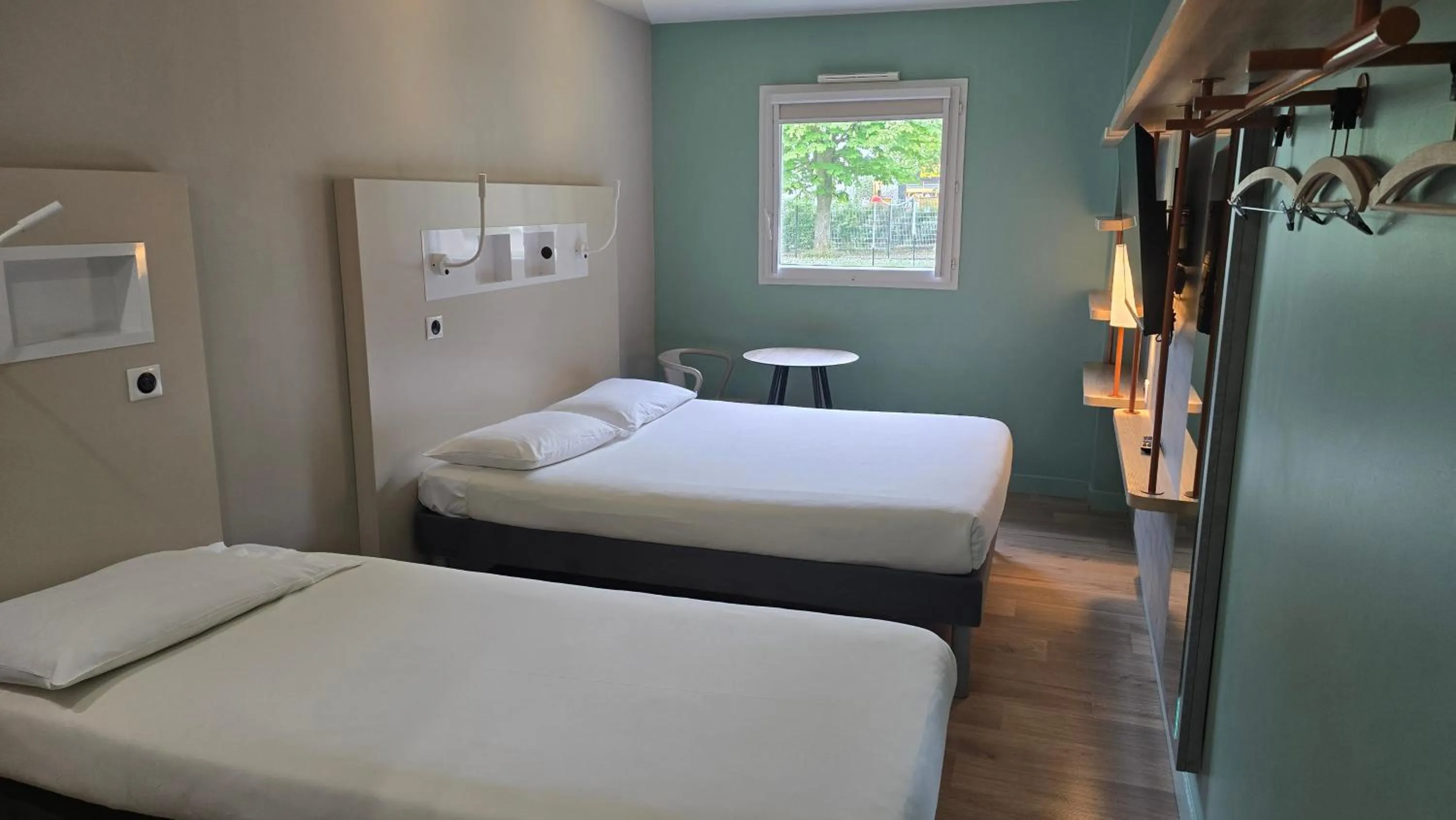 Bed in ibis budget Goussainville Charles de Gaulle