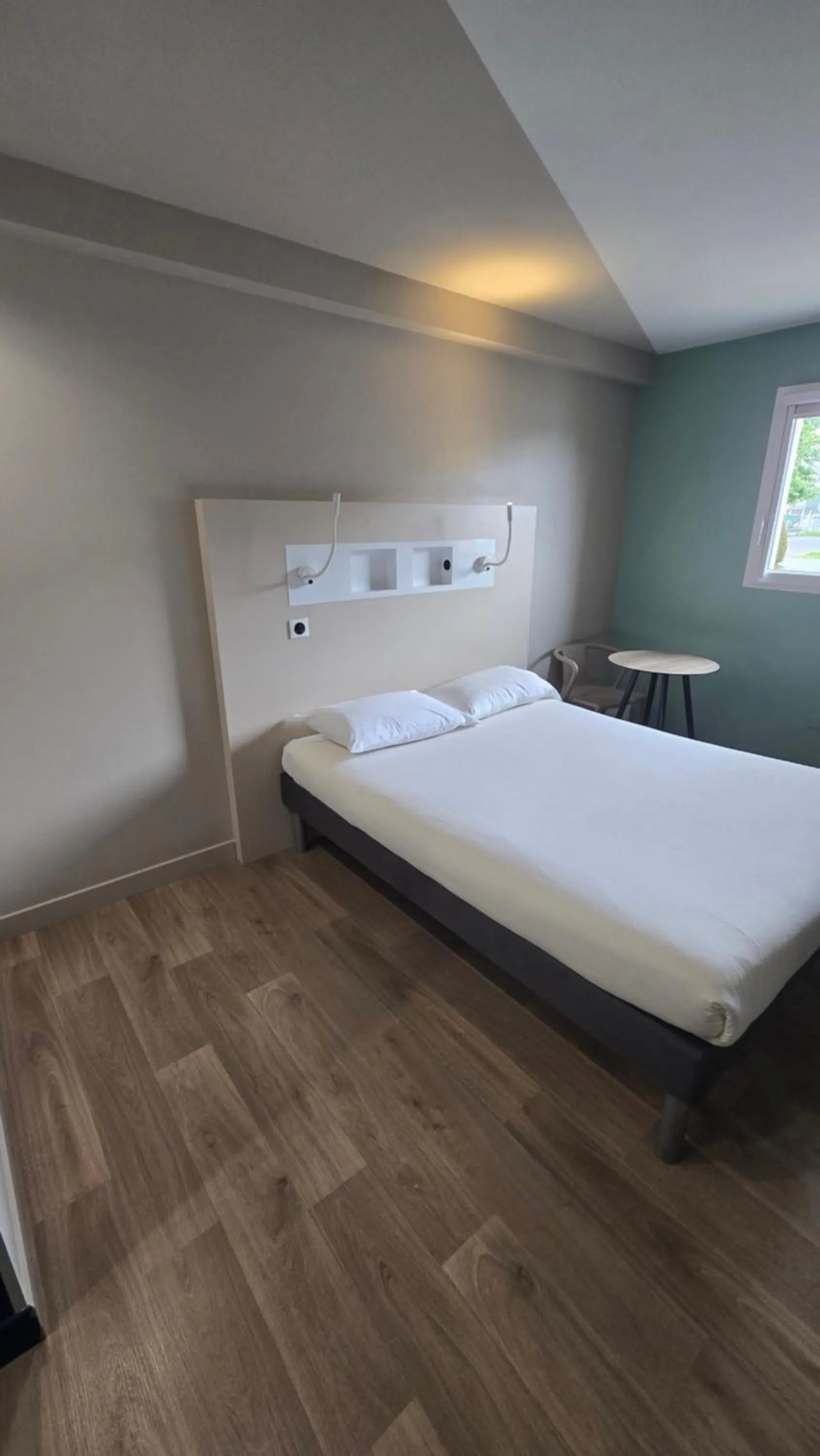 Bed in ibis budget Goussainville Charles de Gaulle