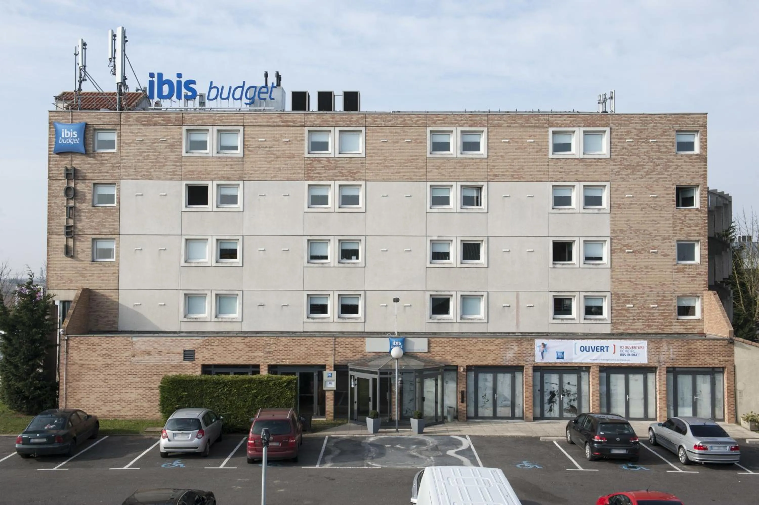 Property building in ibis budget Goussainville Charles de Gaulle