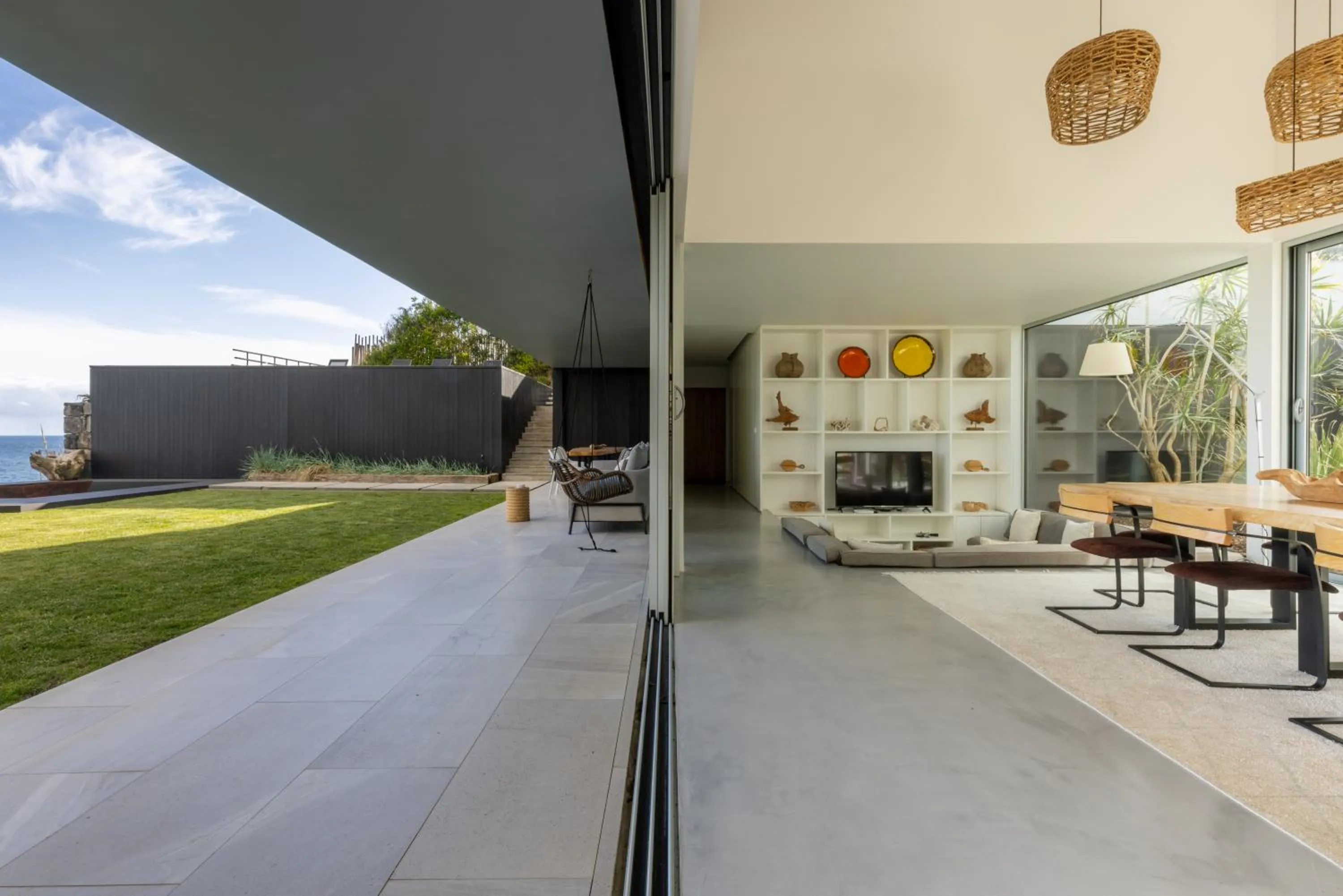 Patio in White Exclusive Suites & Villas