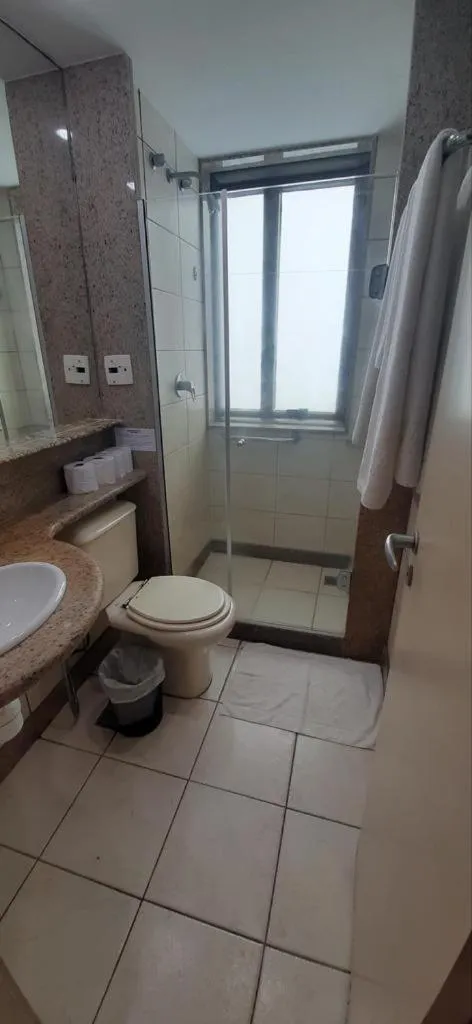 Bathroom in Mediterrâneo Flat - Apart-Hotel