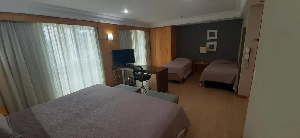 Bedroom, Bed in Mediterrâneo Flat - Apart-Hotel