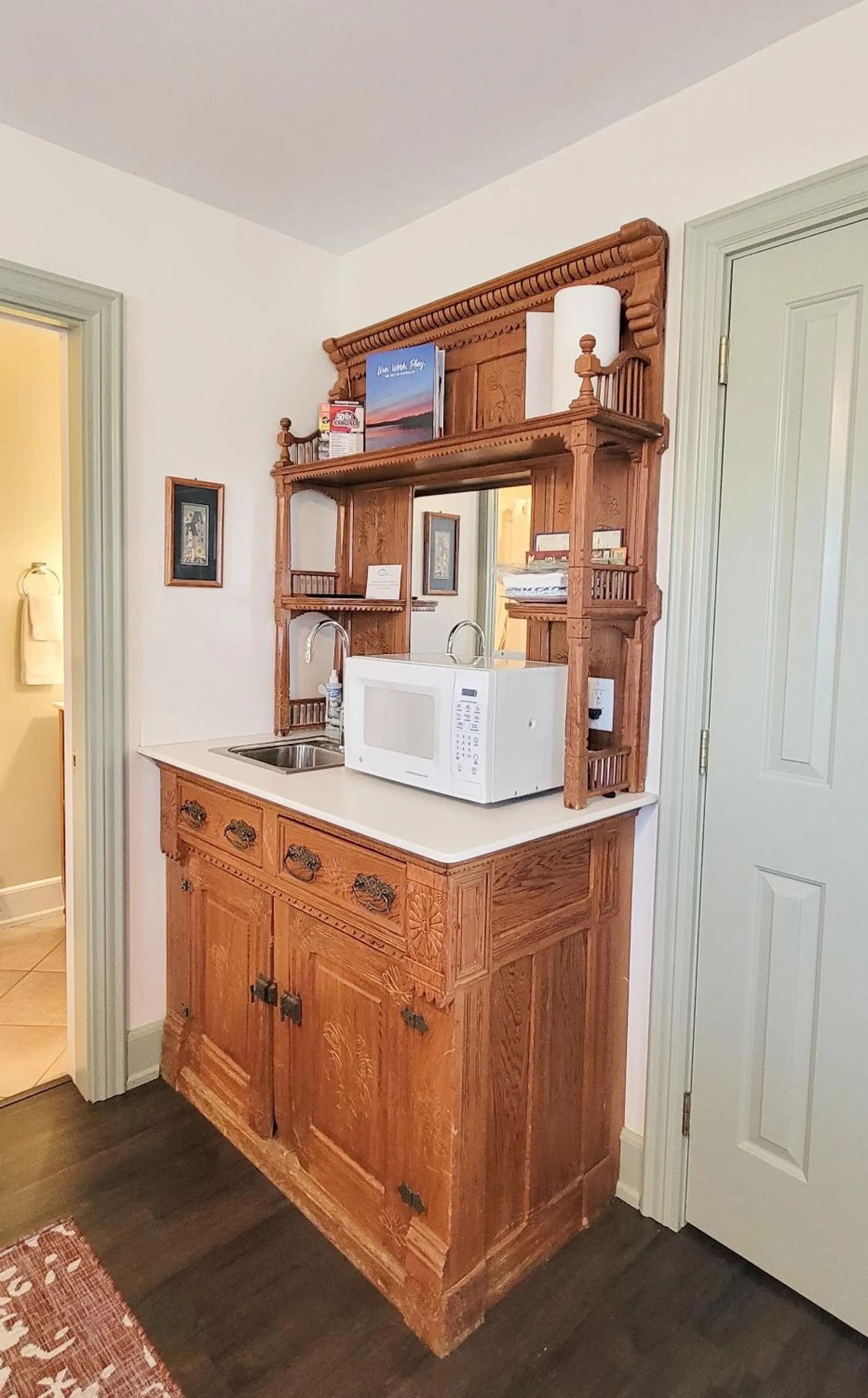 Kitchen or kitchenette in Pheasant Field Bed and Breakfast