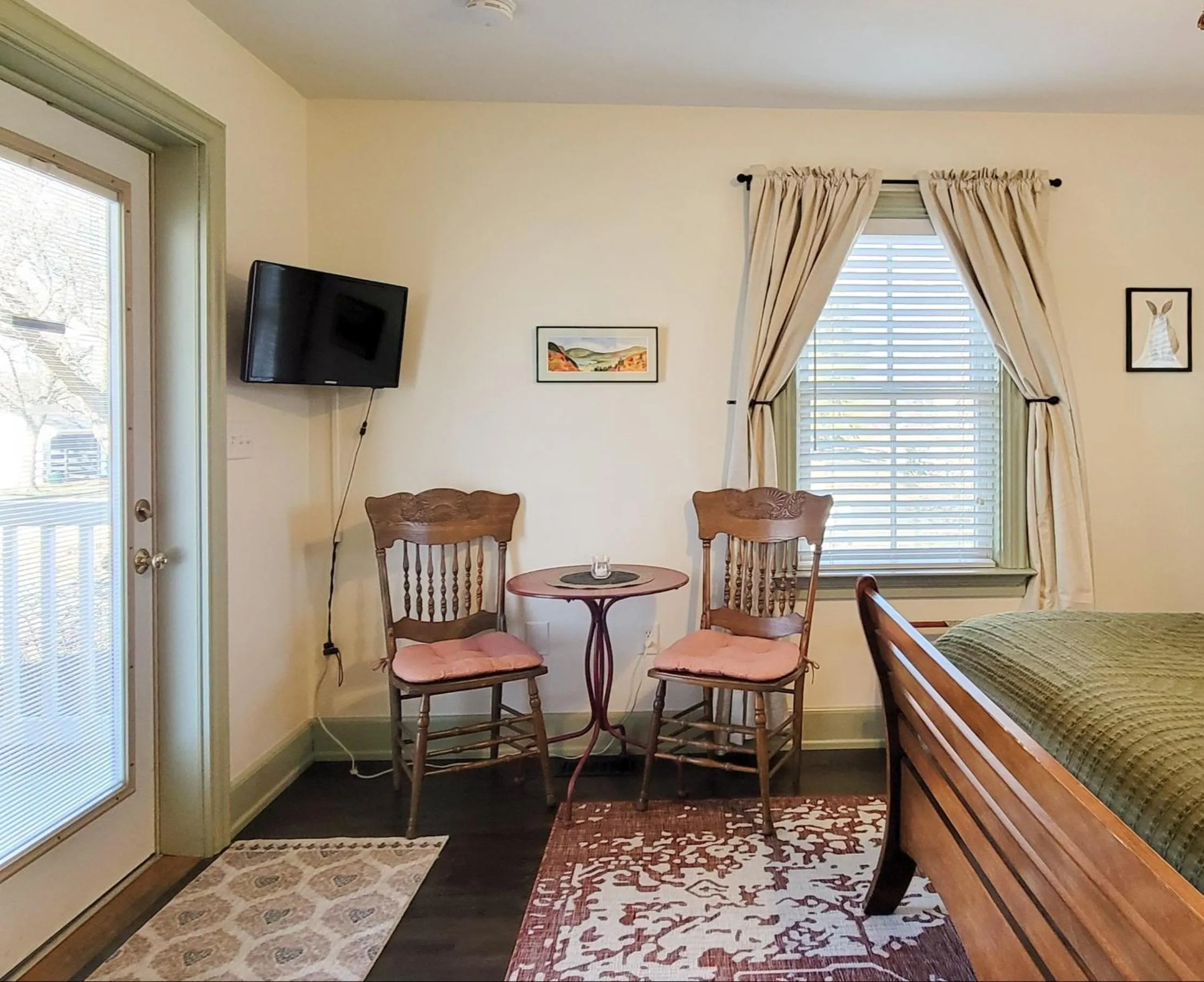 Seating area, Bed in Pheasant Field Bed and Breakfast
