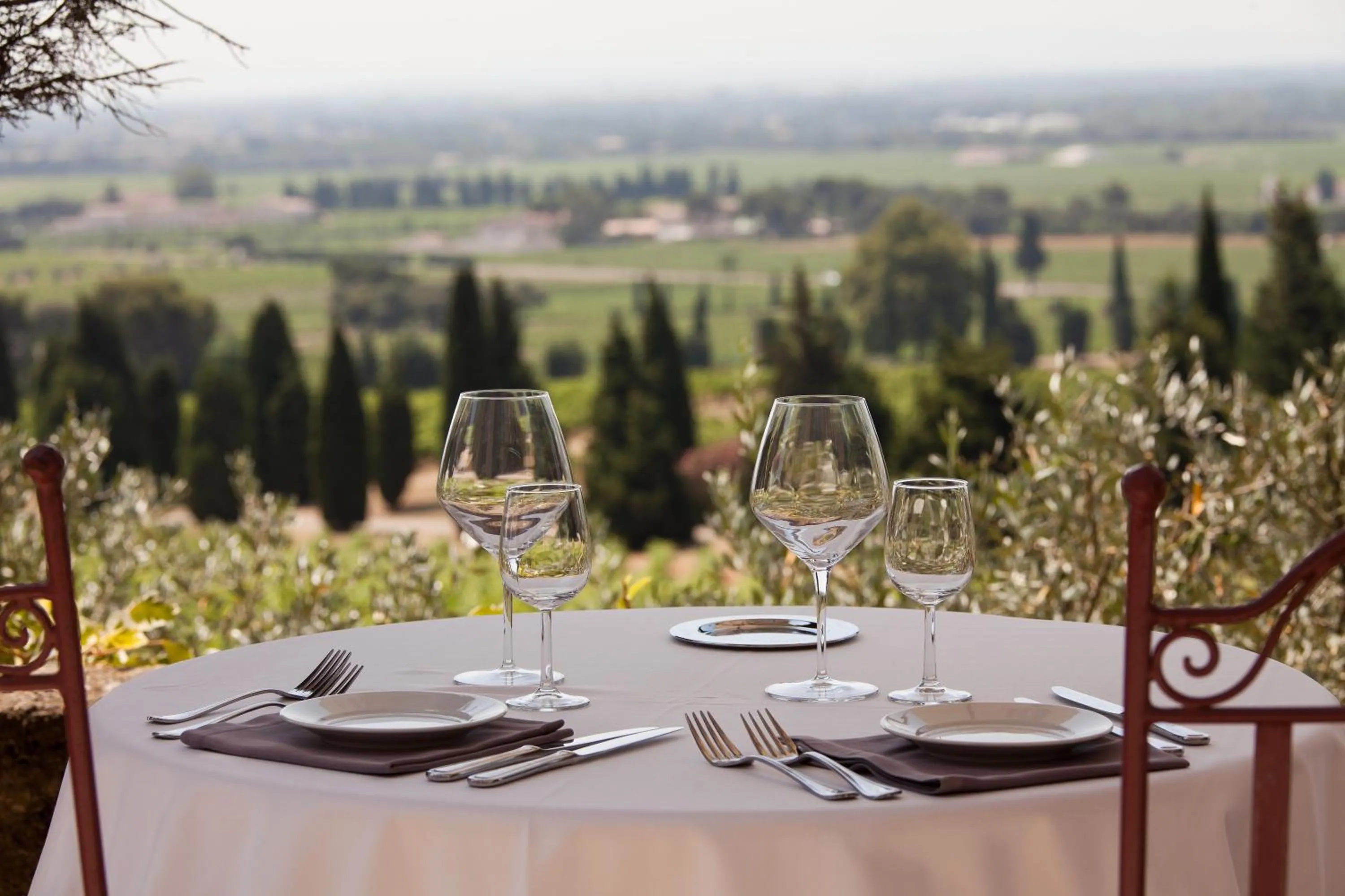 Restaurant/places to eat in Hostellerie du Château des Fines Roches