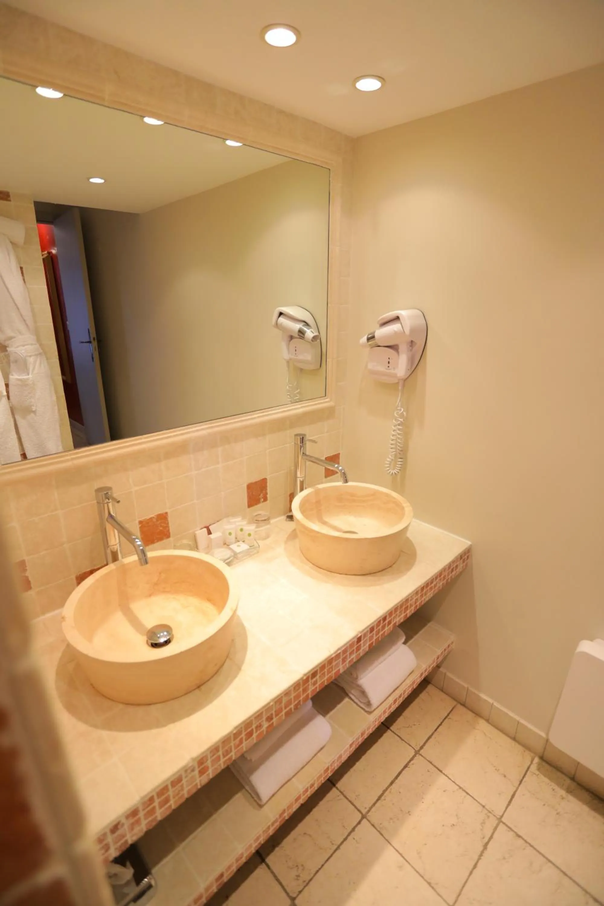 Bathroom in Hostellerie du Château des Fines Roches