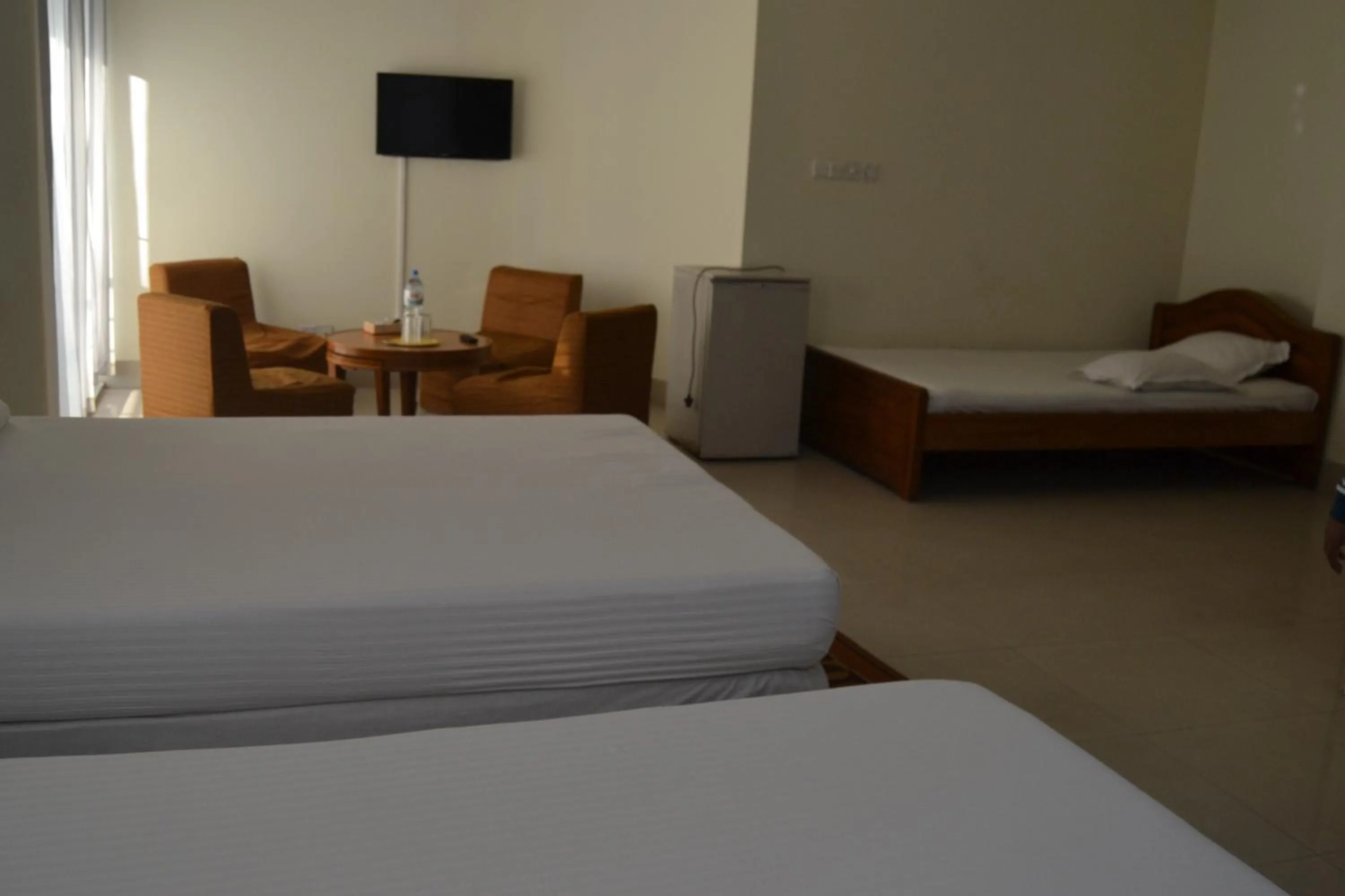 Bed in Hotel Marine Plaza