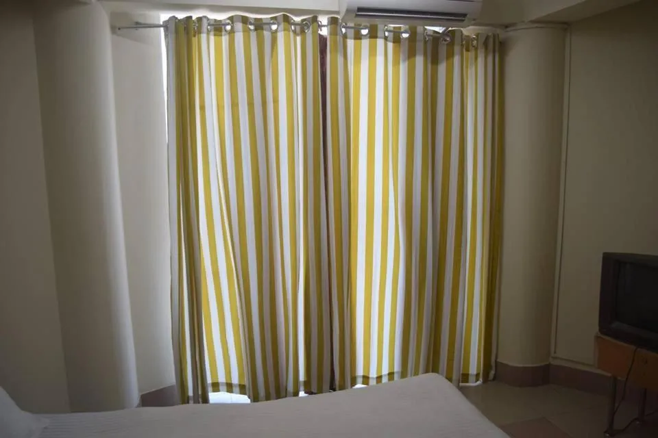 Bed in Hotel Marine Plaza