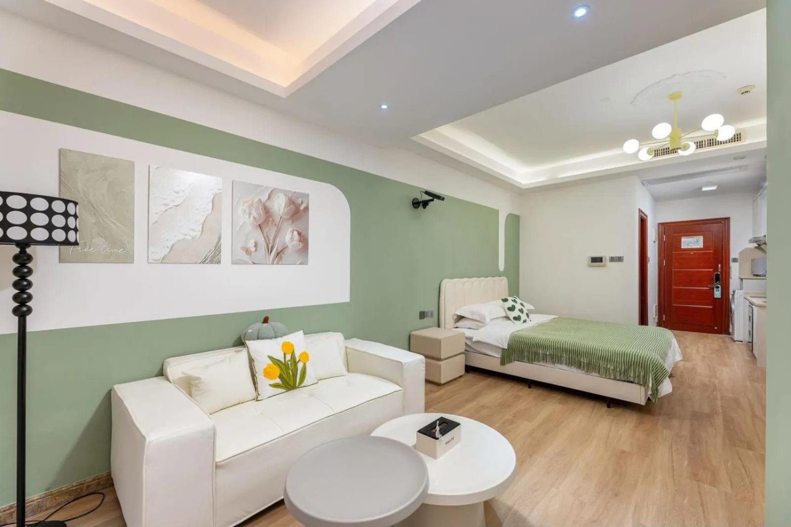 Bed in Guangzhou Seaman Club