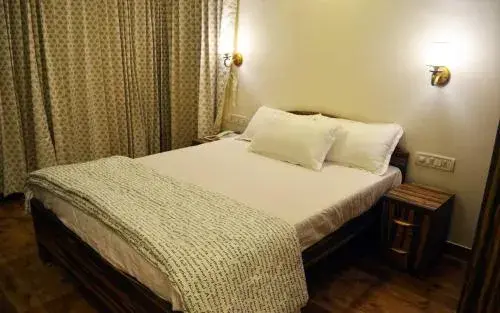 King Room with Balcony in Nirvana Inn King Room with Balcony in Nirvana Inn