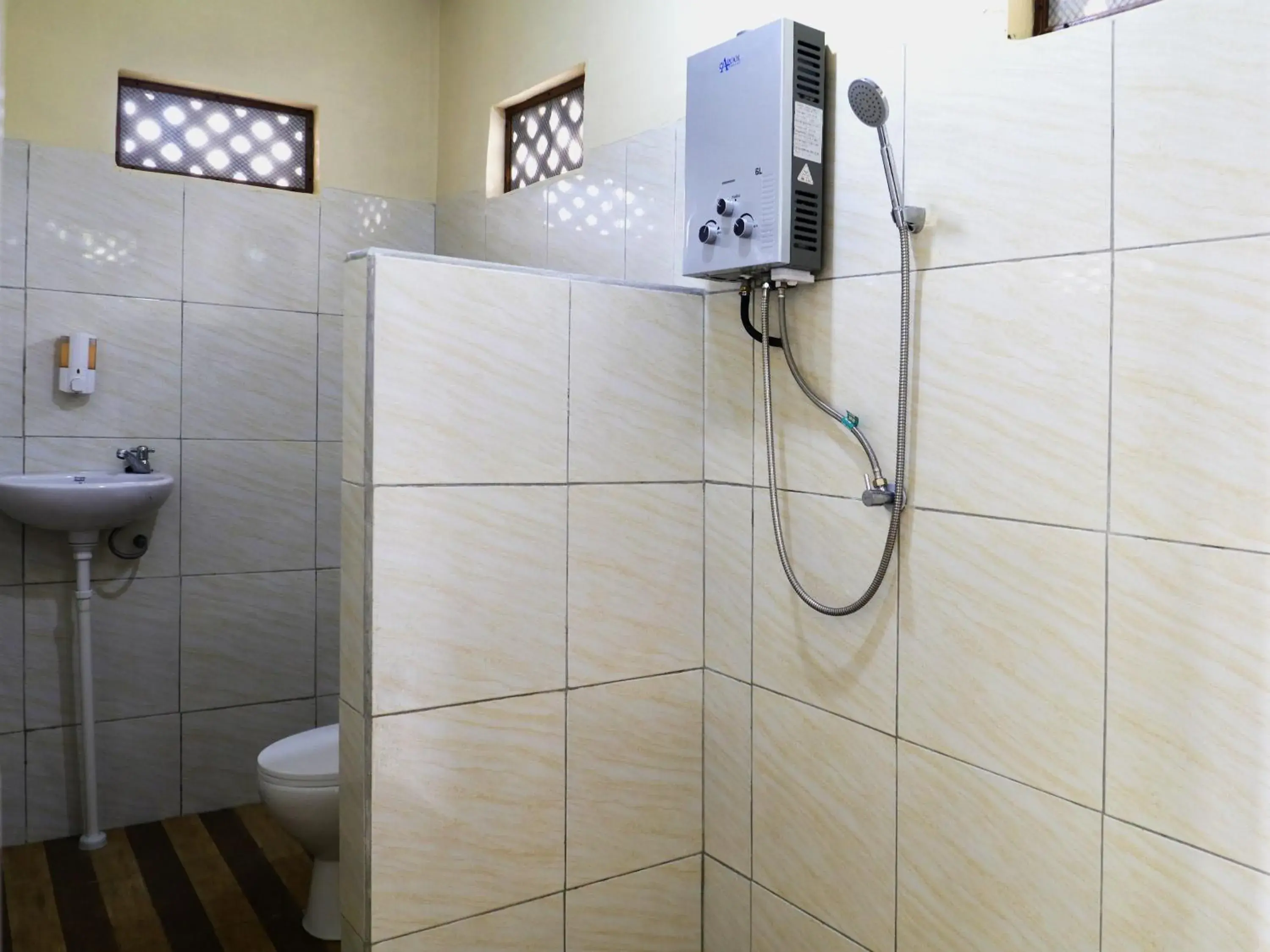 Standard Double Room in Dajan Buyan Homestay Standard Double Room in Dajan Buyan Homestay