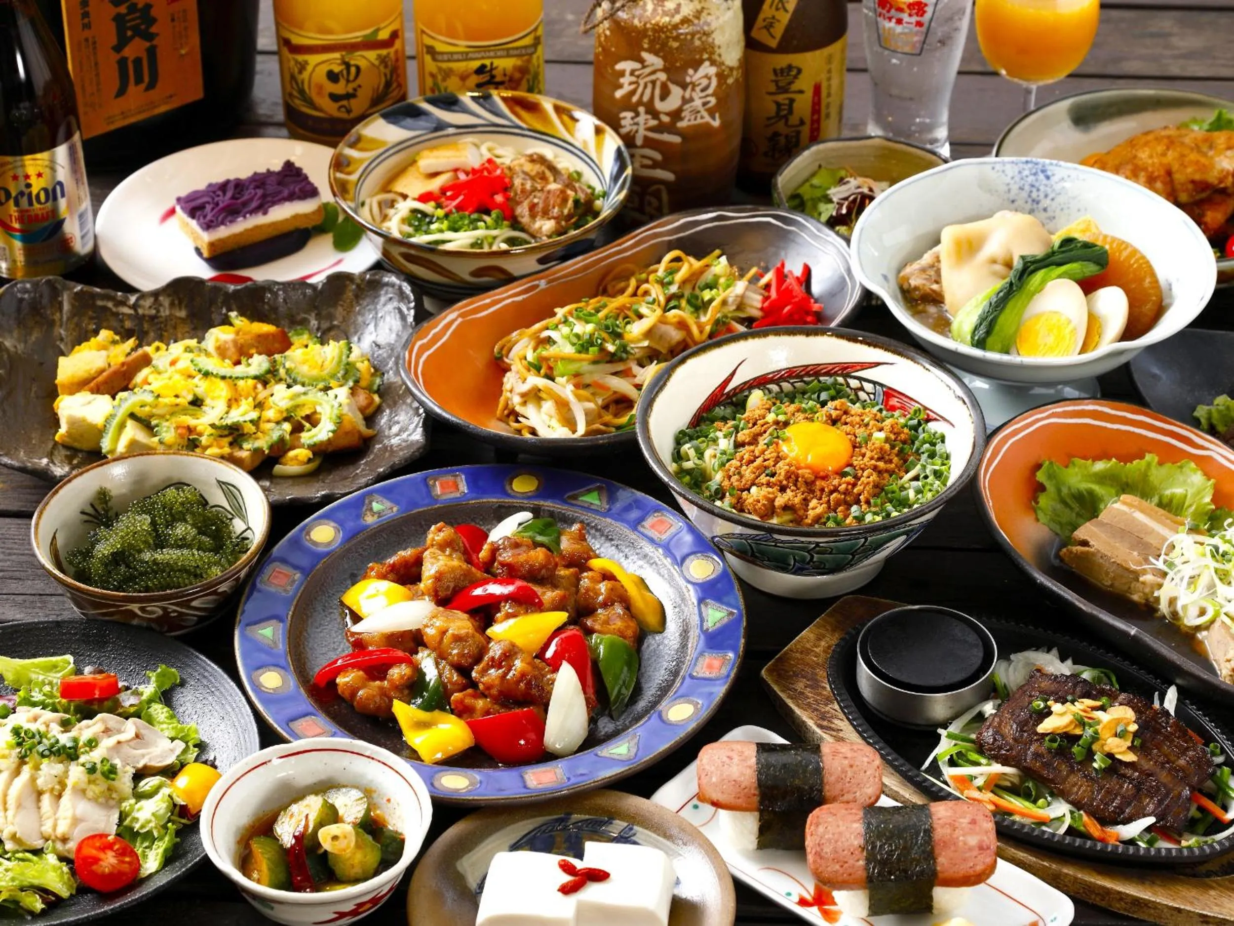 Restaurant/places to eat in Allamanda Imgya Coral Village