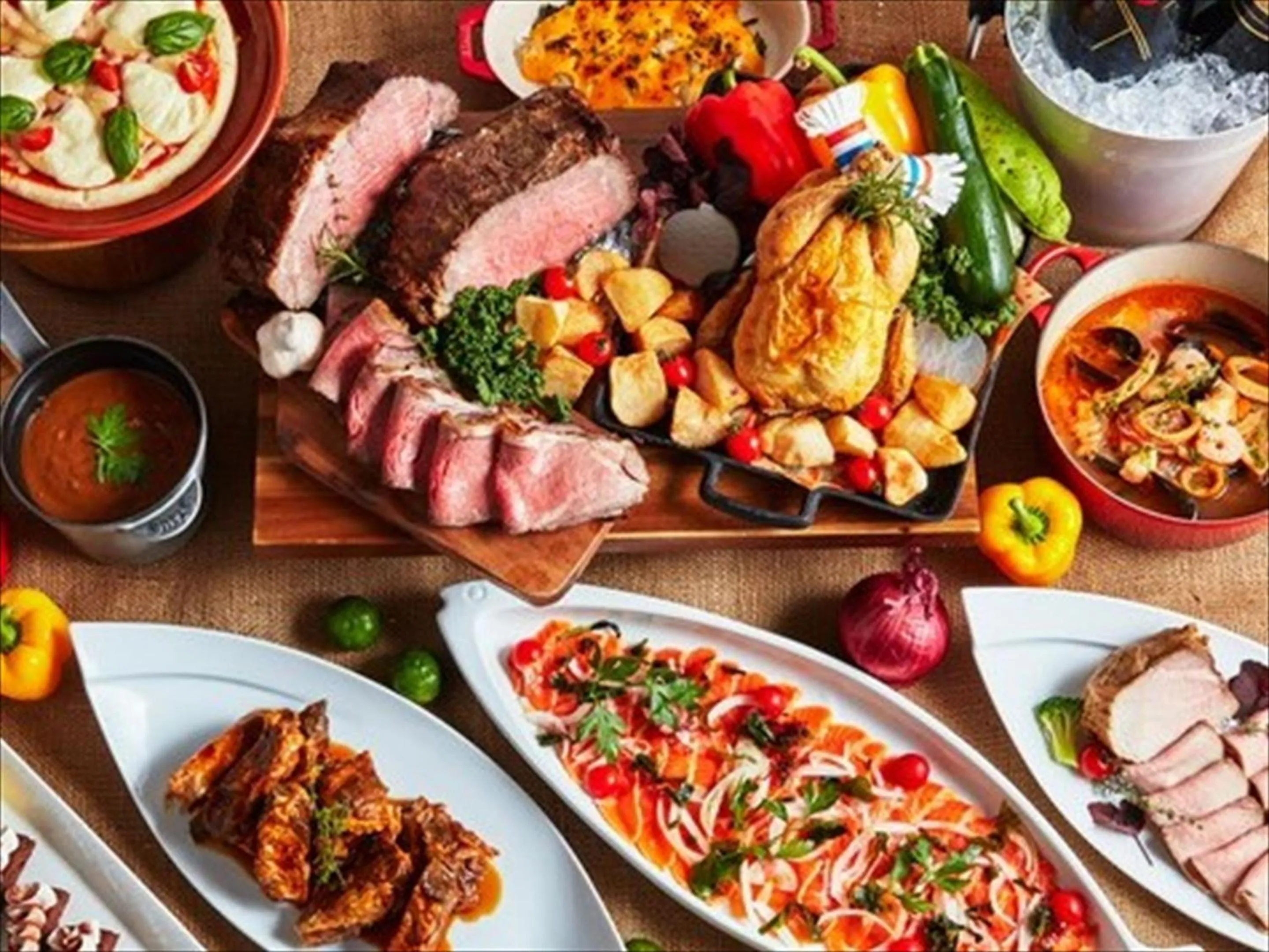 Restaurant/places to eat in Allamanda Imgya Coral Village