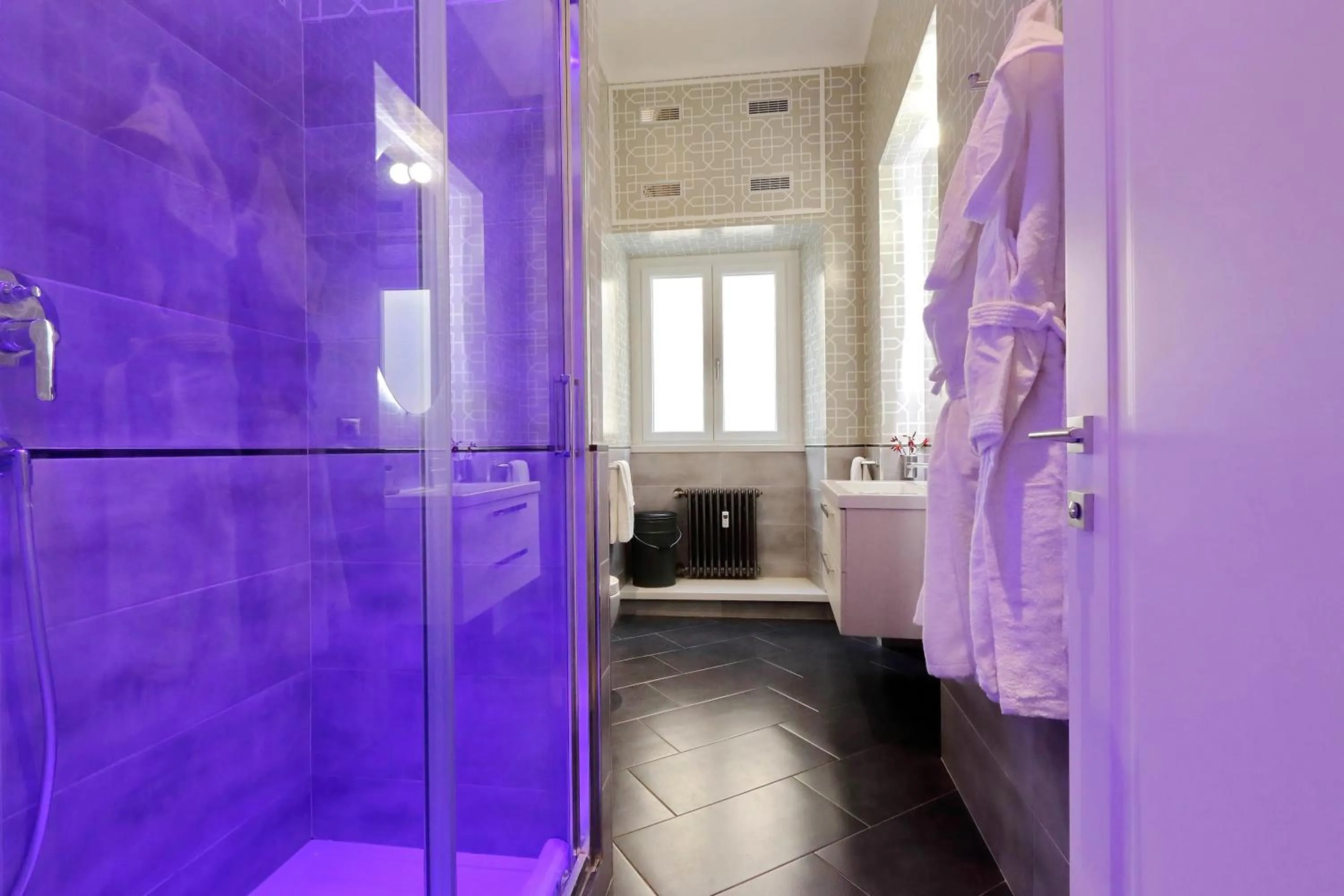 Toilet in Propaganda Suites