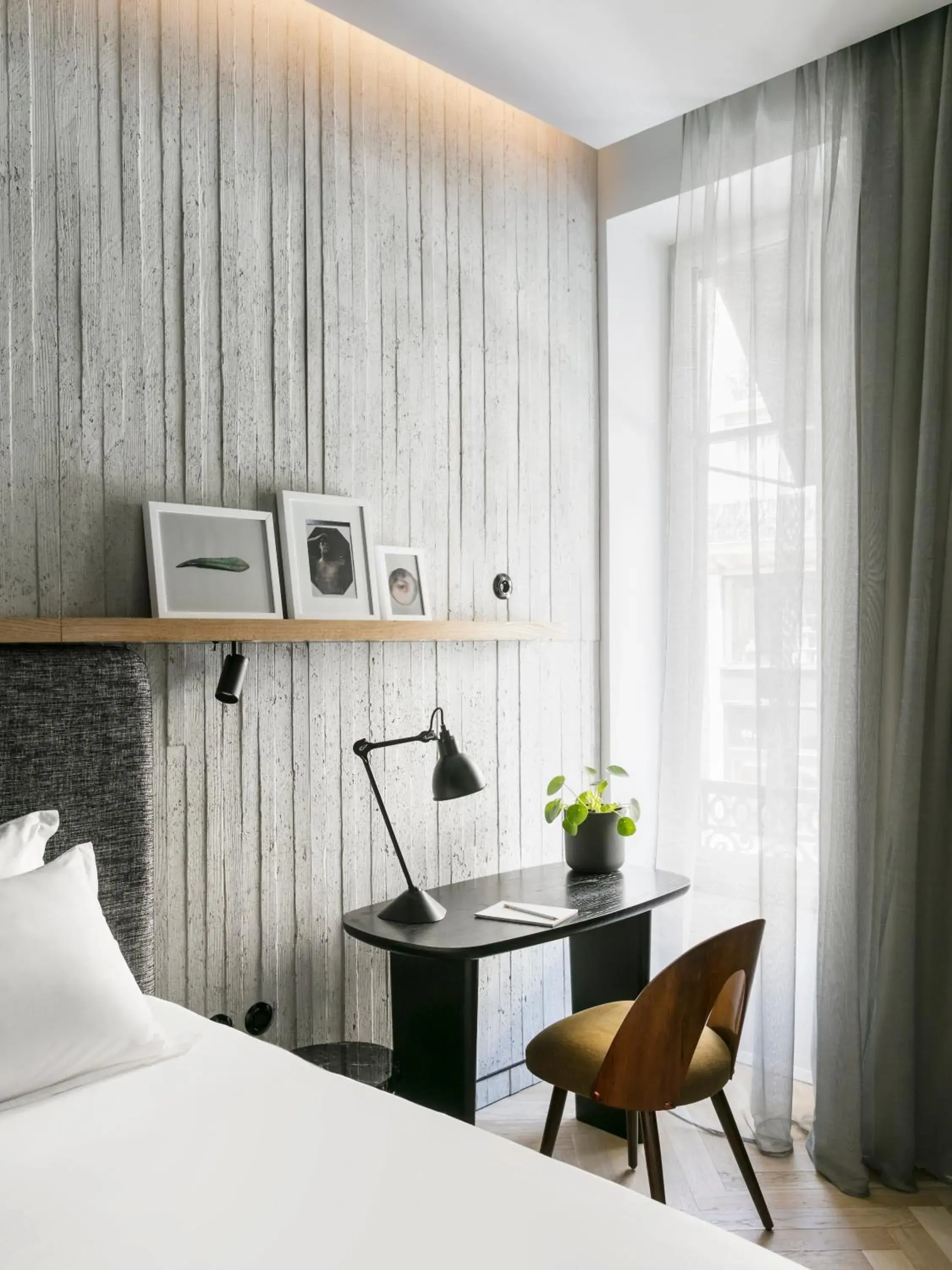 Double Room in Hôtel National Des Arts et Métiers Double Room in Hôtel National Des Arts et Métiers