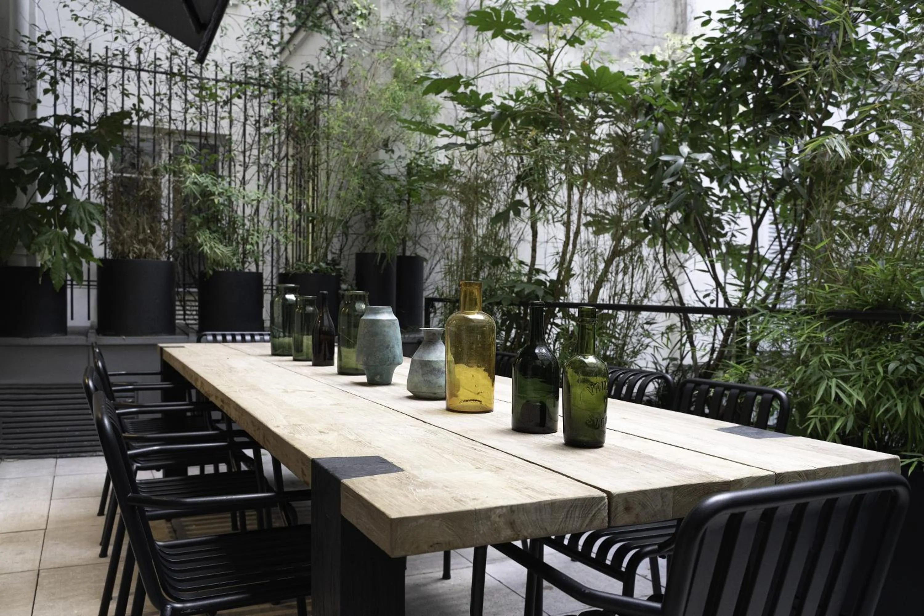 Patio in Hôtel National Des Arts et Métiers