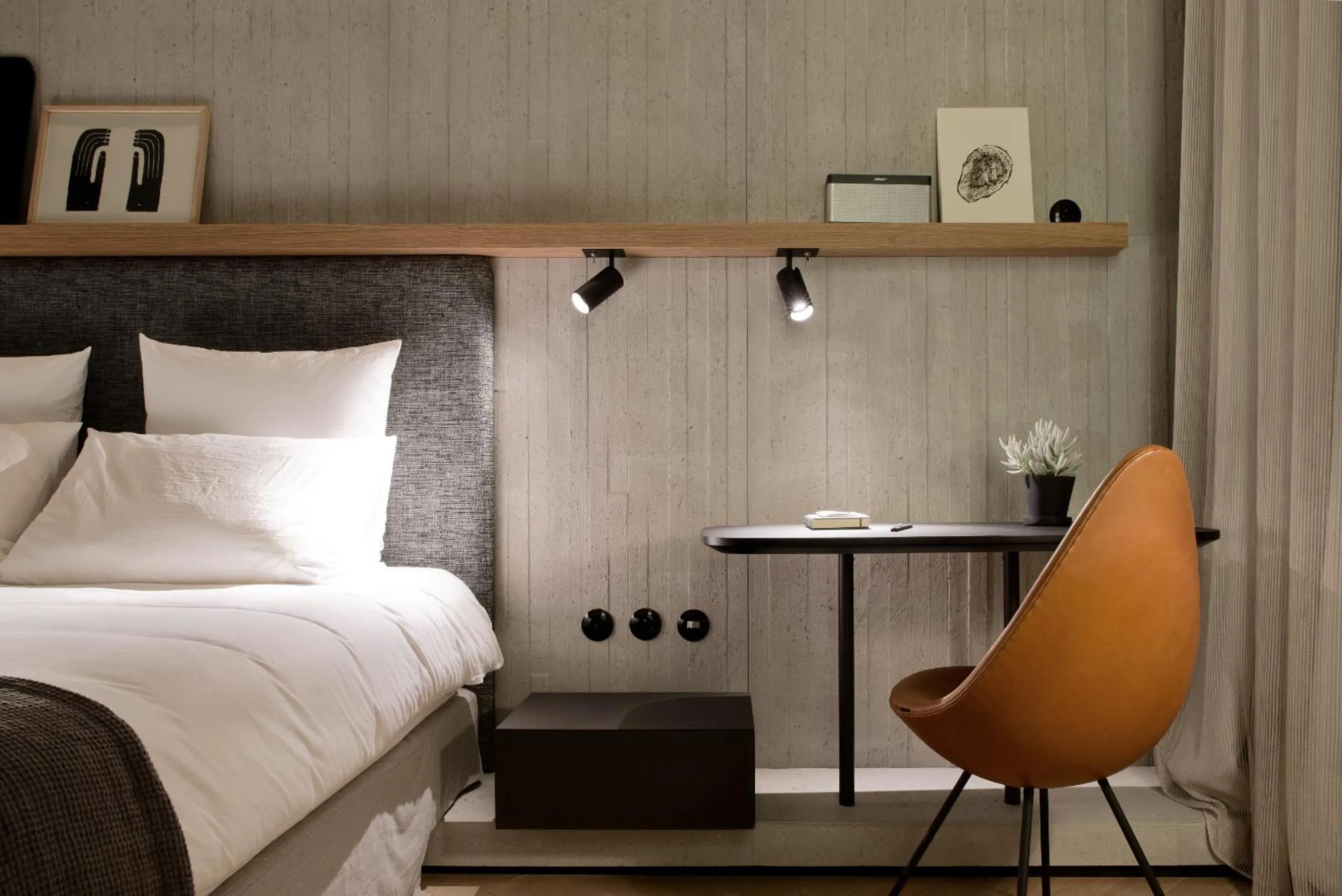 Bedroom, Bed in Hôtel National Des Arts et Métiers