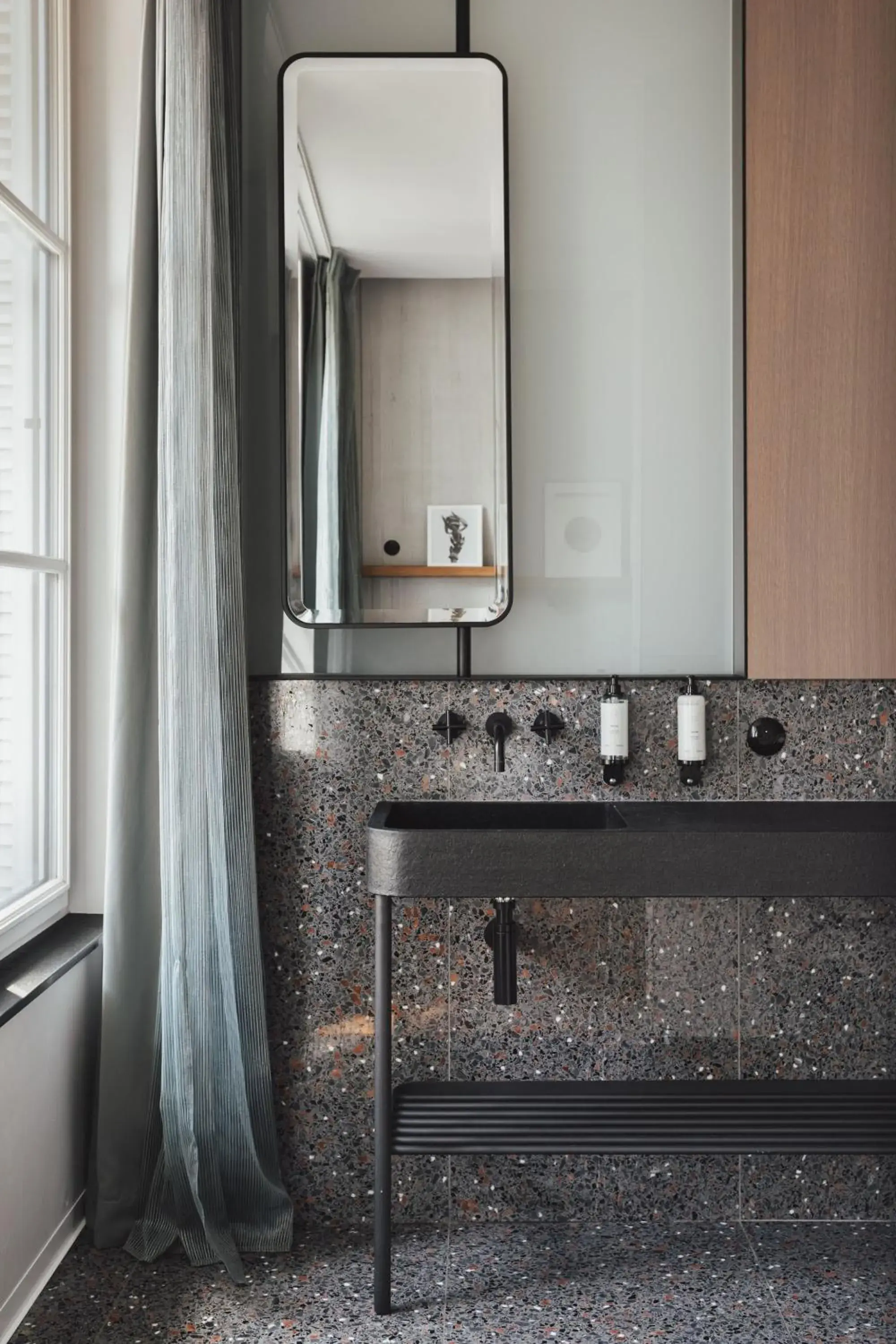 Double Room with Balcony in Hôtel National Des Arts et Métiers Double Room with Balcony in Hôtel National Des Arts et Métiers