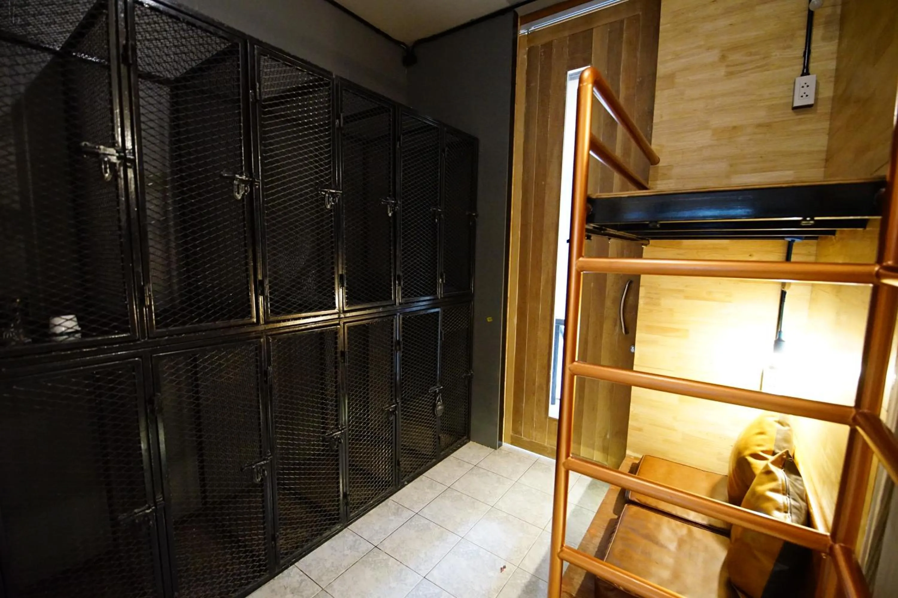 microwave in Sleep Owl Hostel