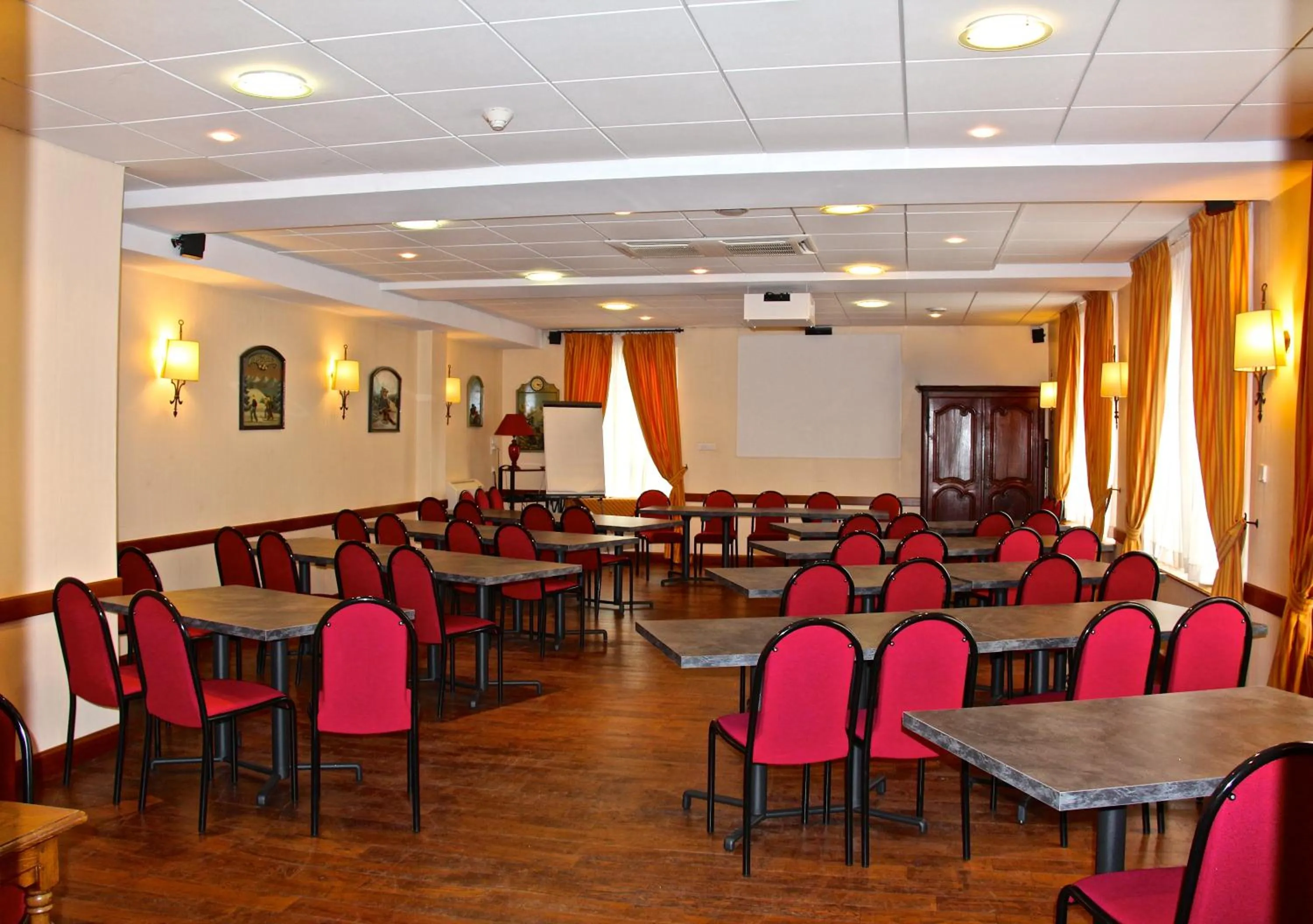Business facilities in Hotel de la Jamagne & Spa