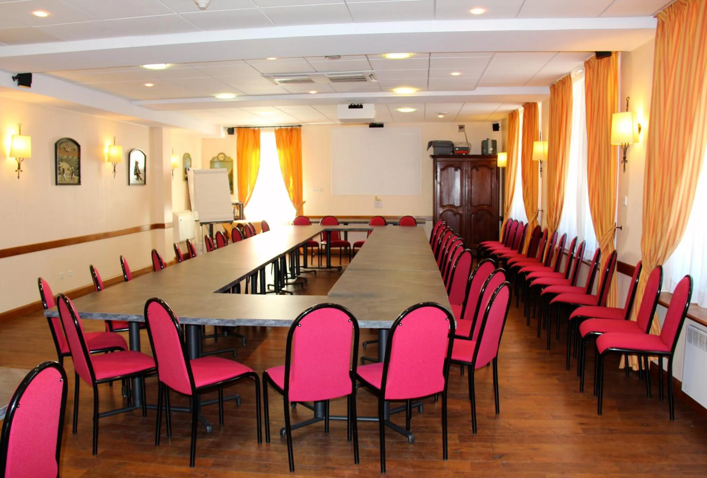 Business facilities in Hotel de la Jamagne & Spa