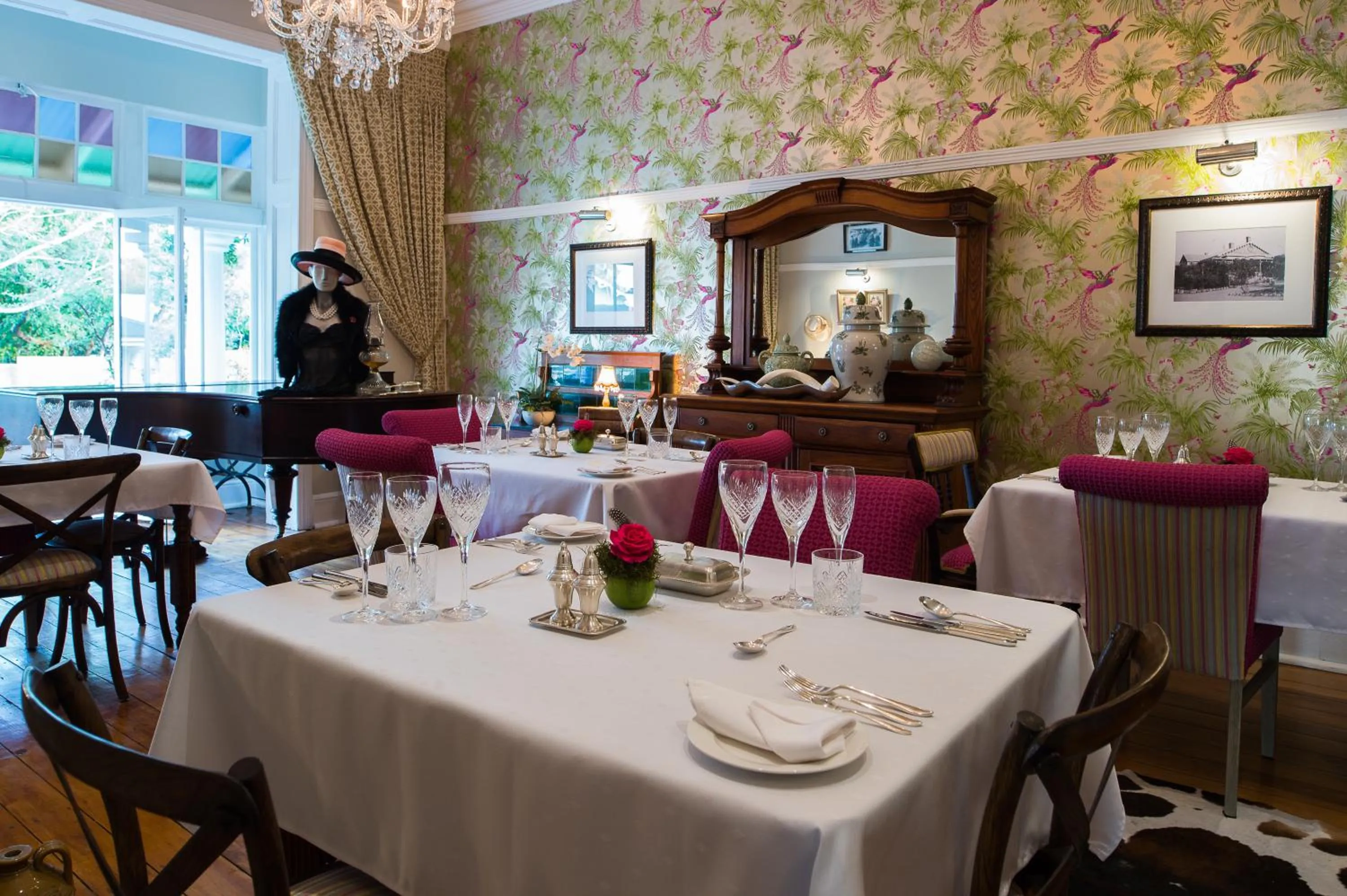 Restaurant/places to eat in The Royal Fischer Hotel