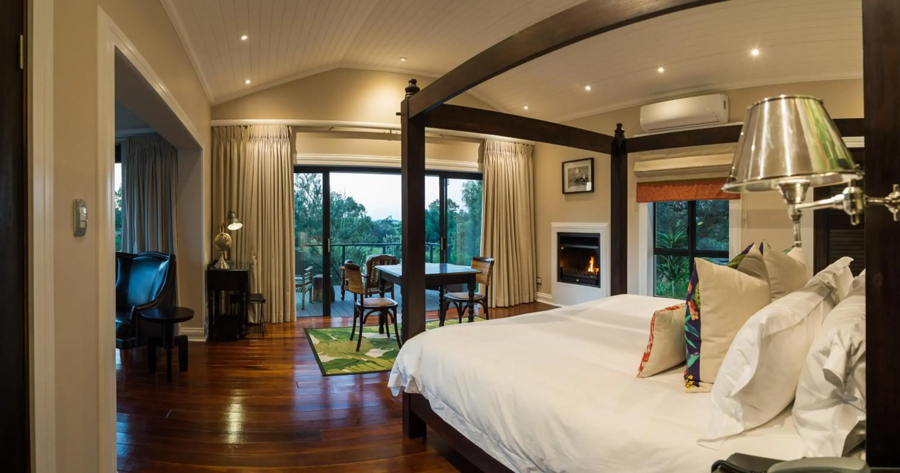 Executive Suite in The Royal Fischer Hotel Executive Suite in The Royal Fischer Hotel