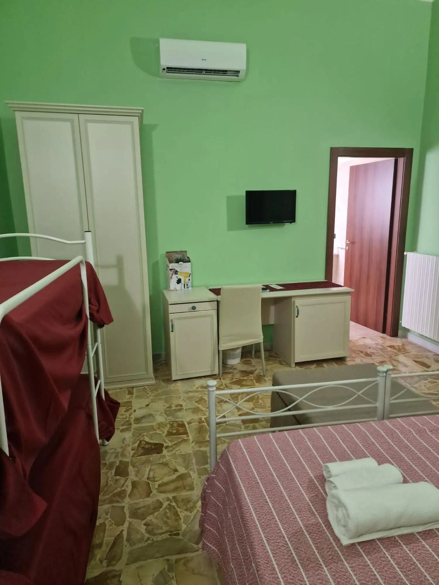 hair dresser in Lu Zezzu