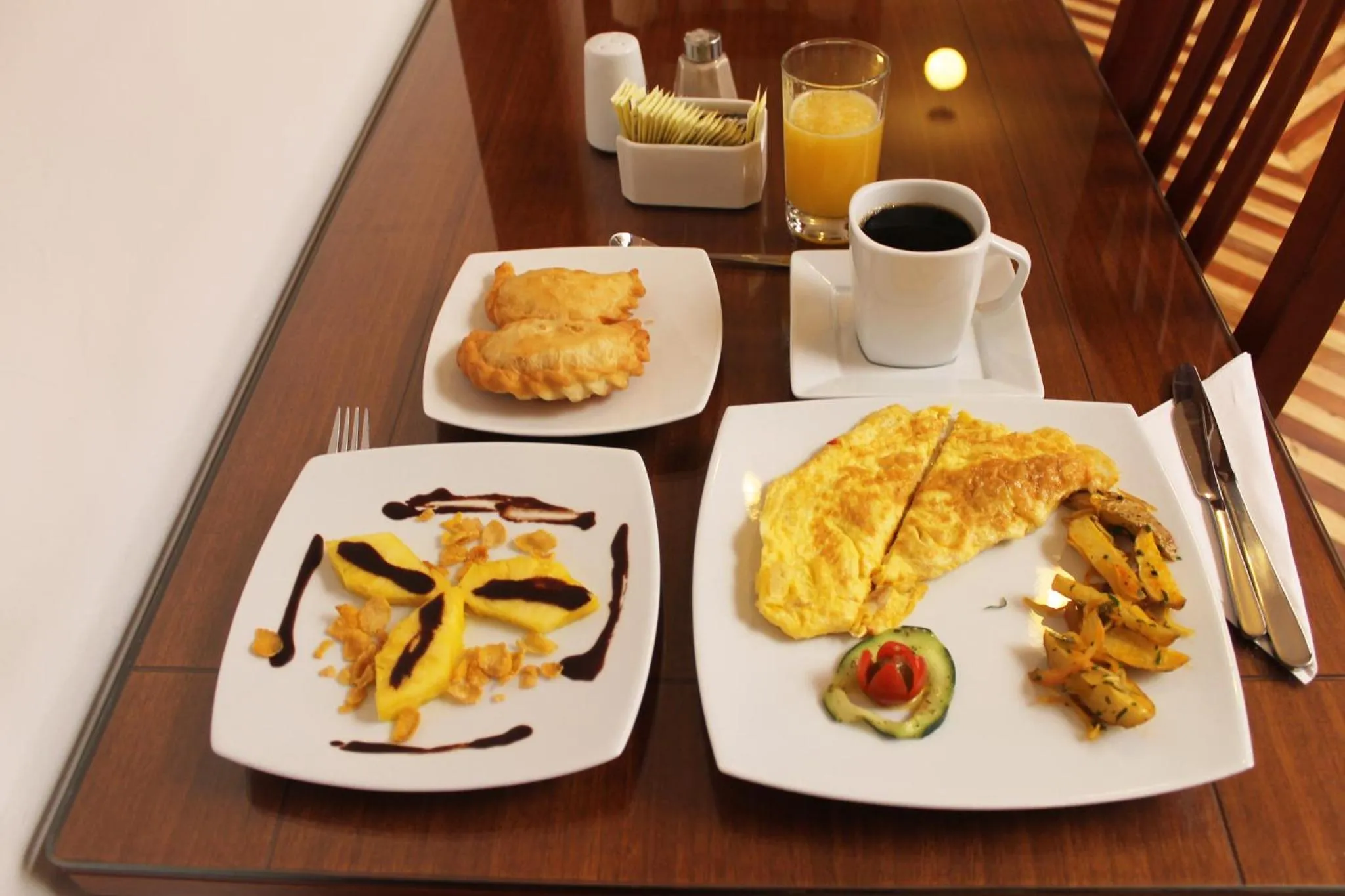 Breakfast in Casa Hotel Las Plazas