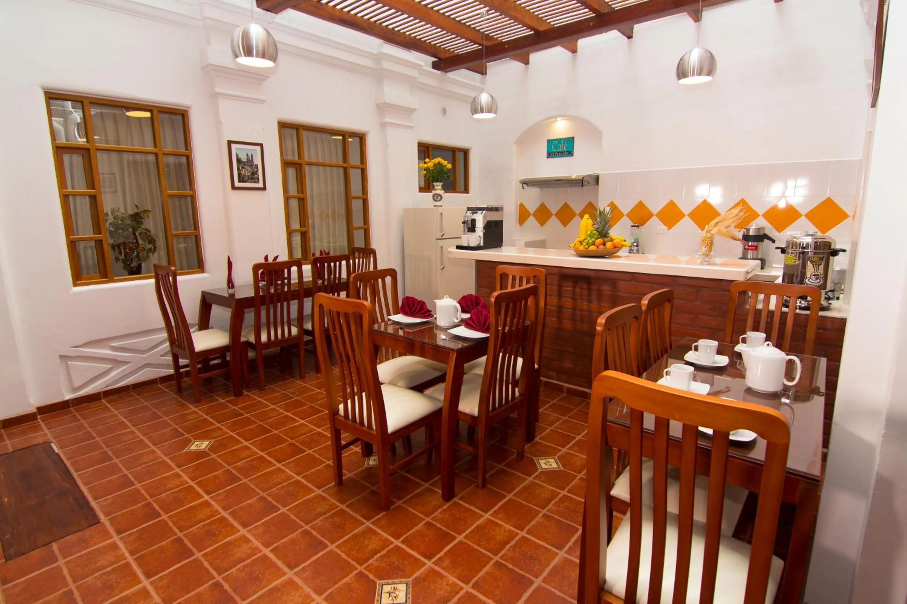 Lounge or bar in Casa Hotel Las Plazas