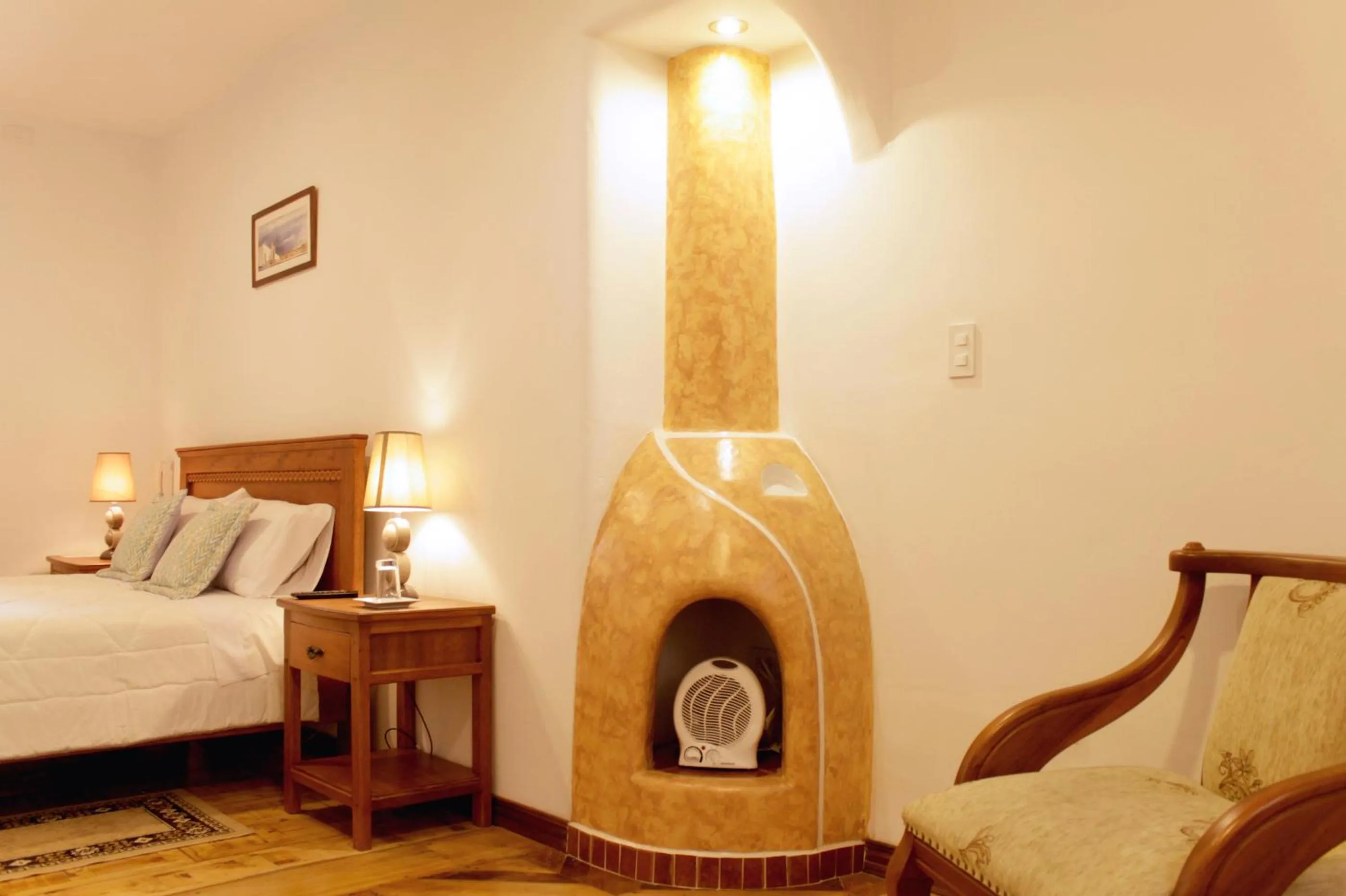 Photo of the whole room, Bed in Casa Hotel Las Plazas