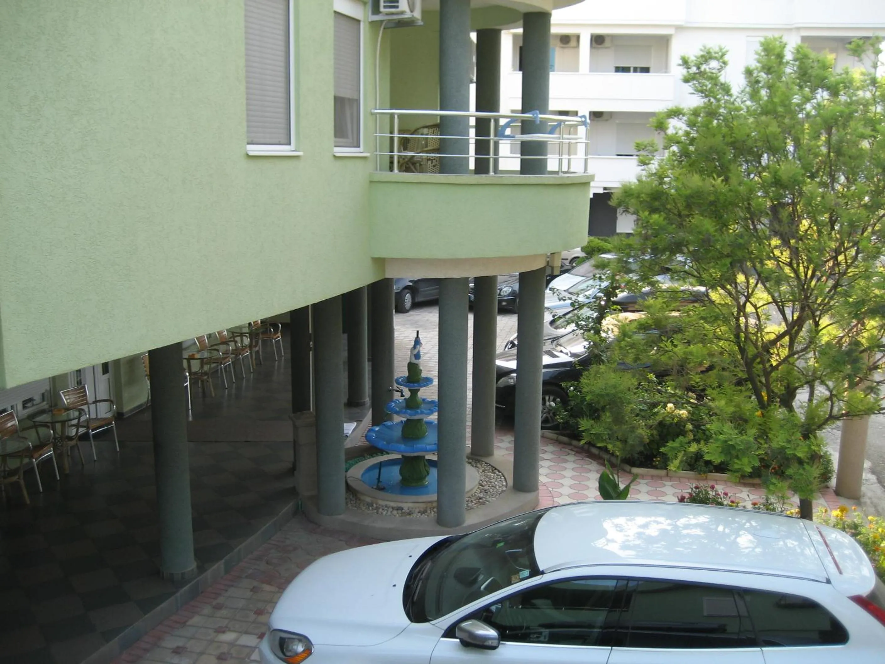 Property building in Guest House Vila Mimoza