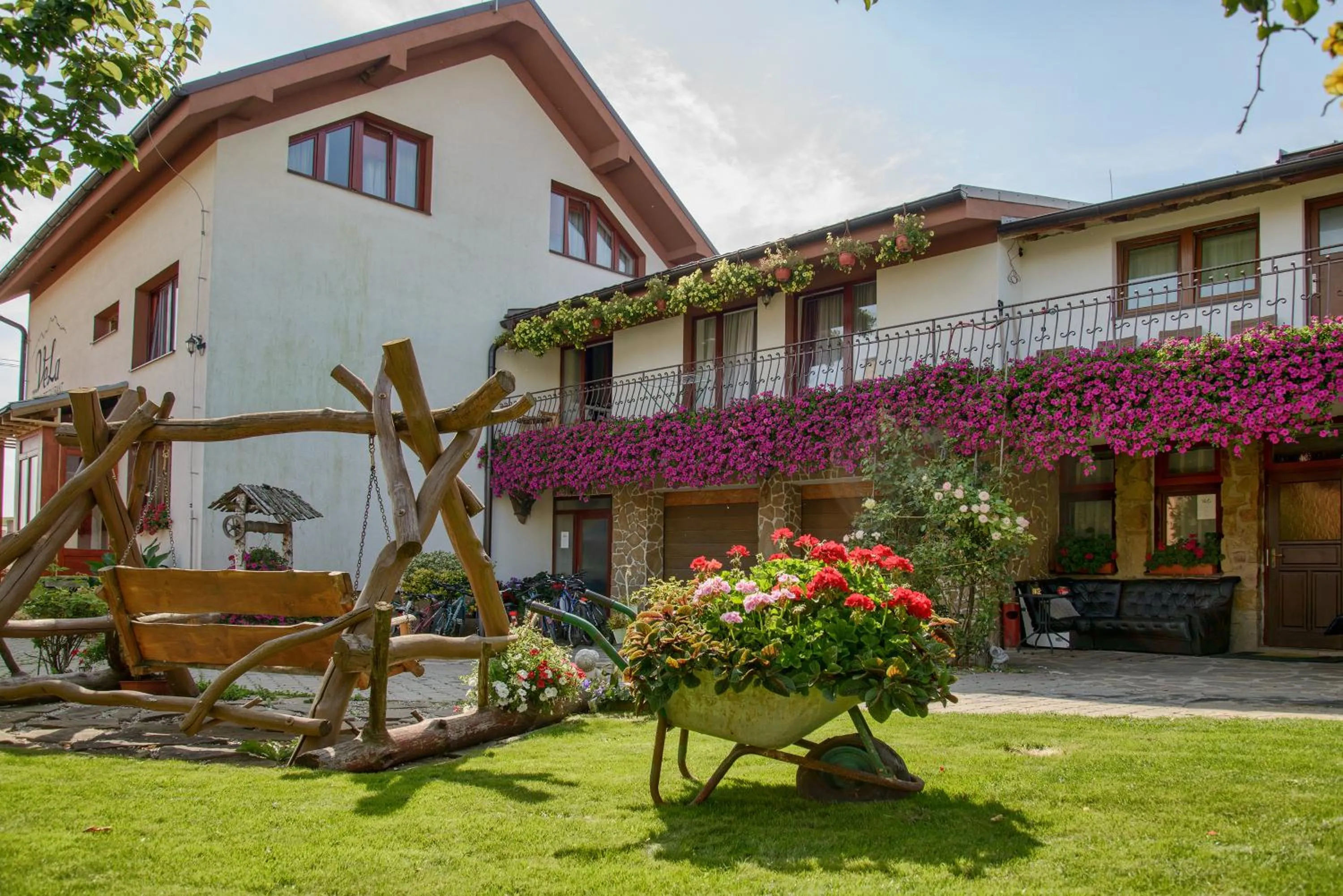 Property building in VeLa