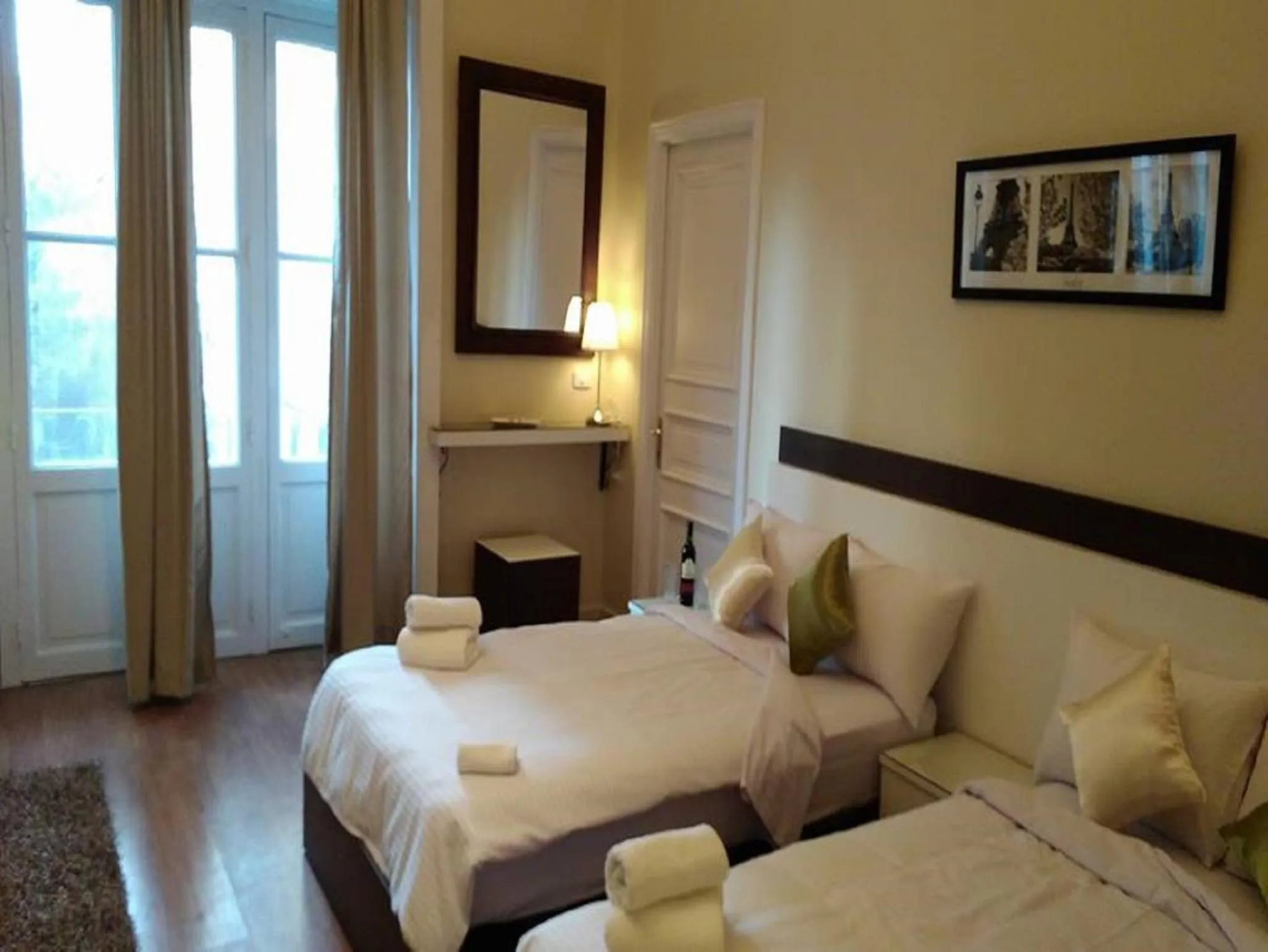 Photo of the whole room, Bed in Grand Agor Hotel Cairo