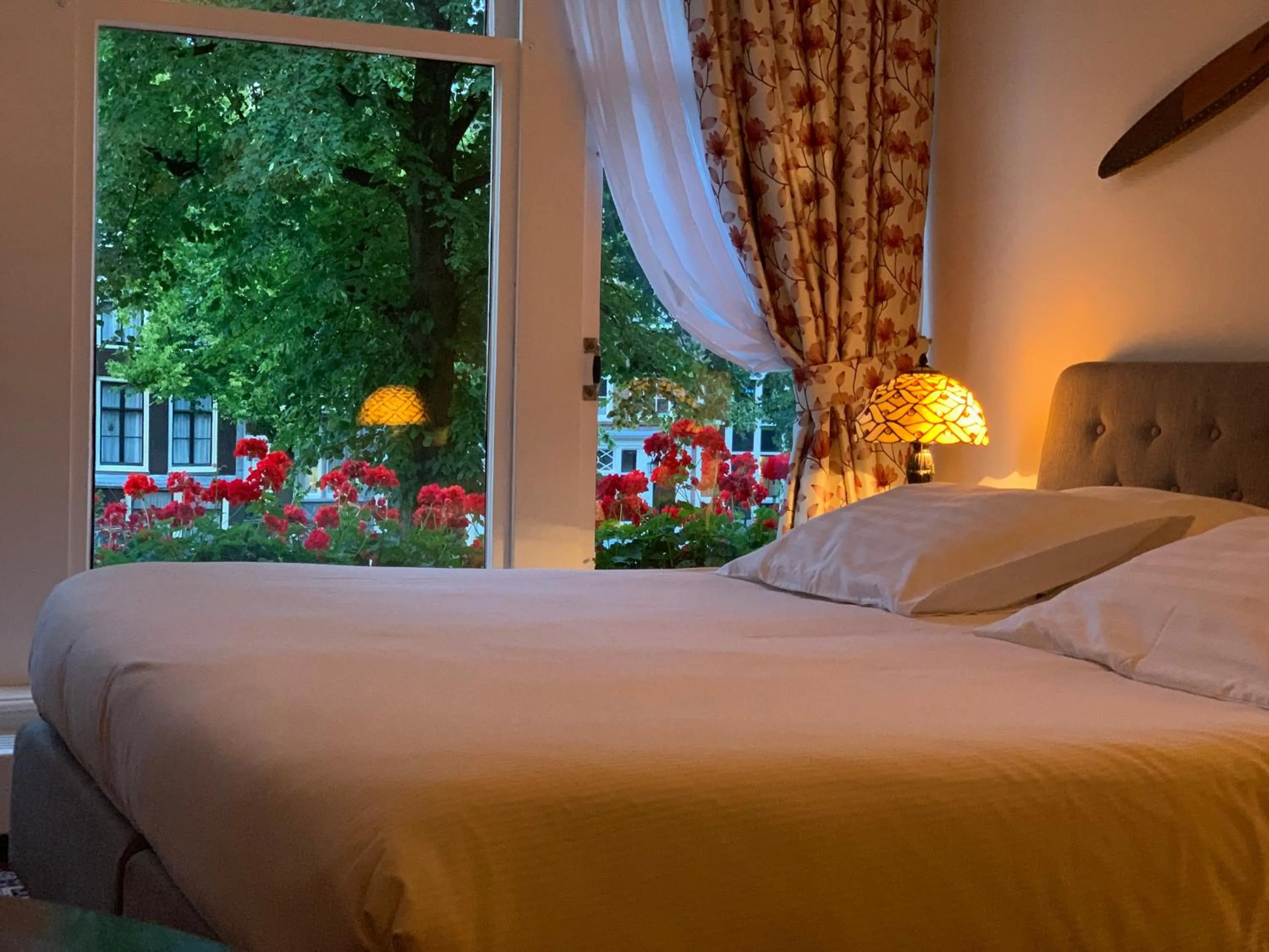 Bed in Keizershouse Amsterdam