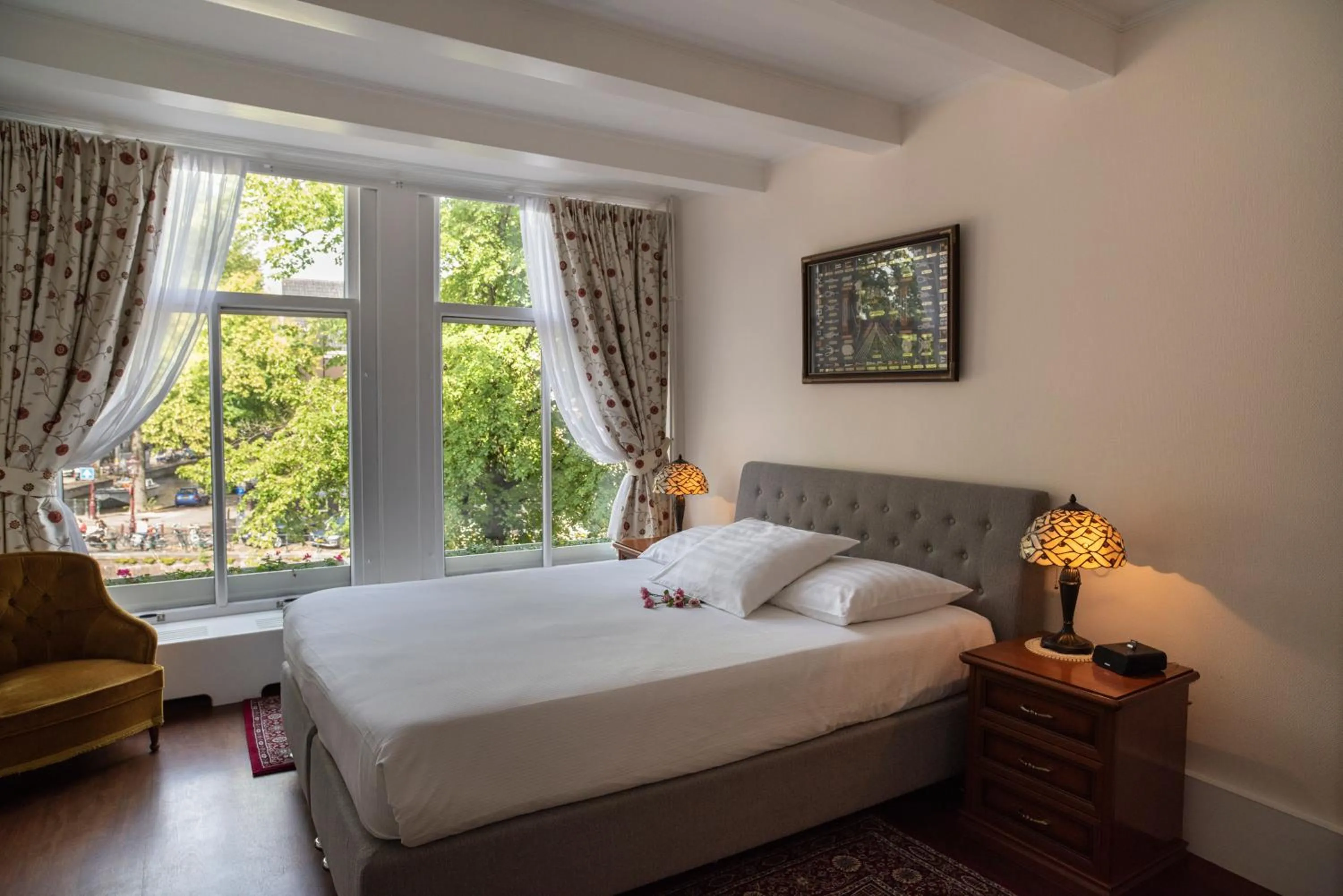 Bed in Keizershouse Amsterdam