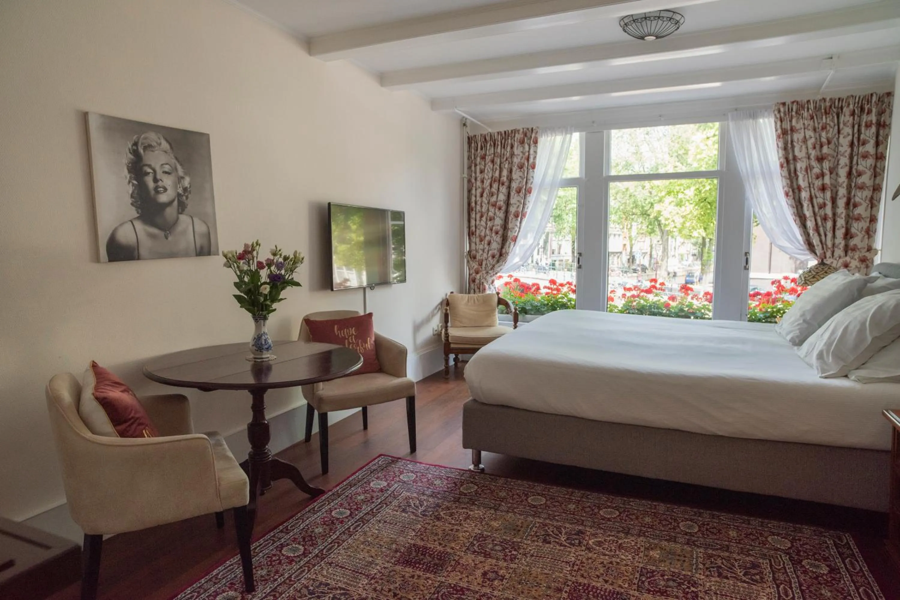 Bed in Keizershouse Amsterdam