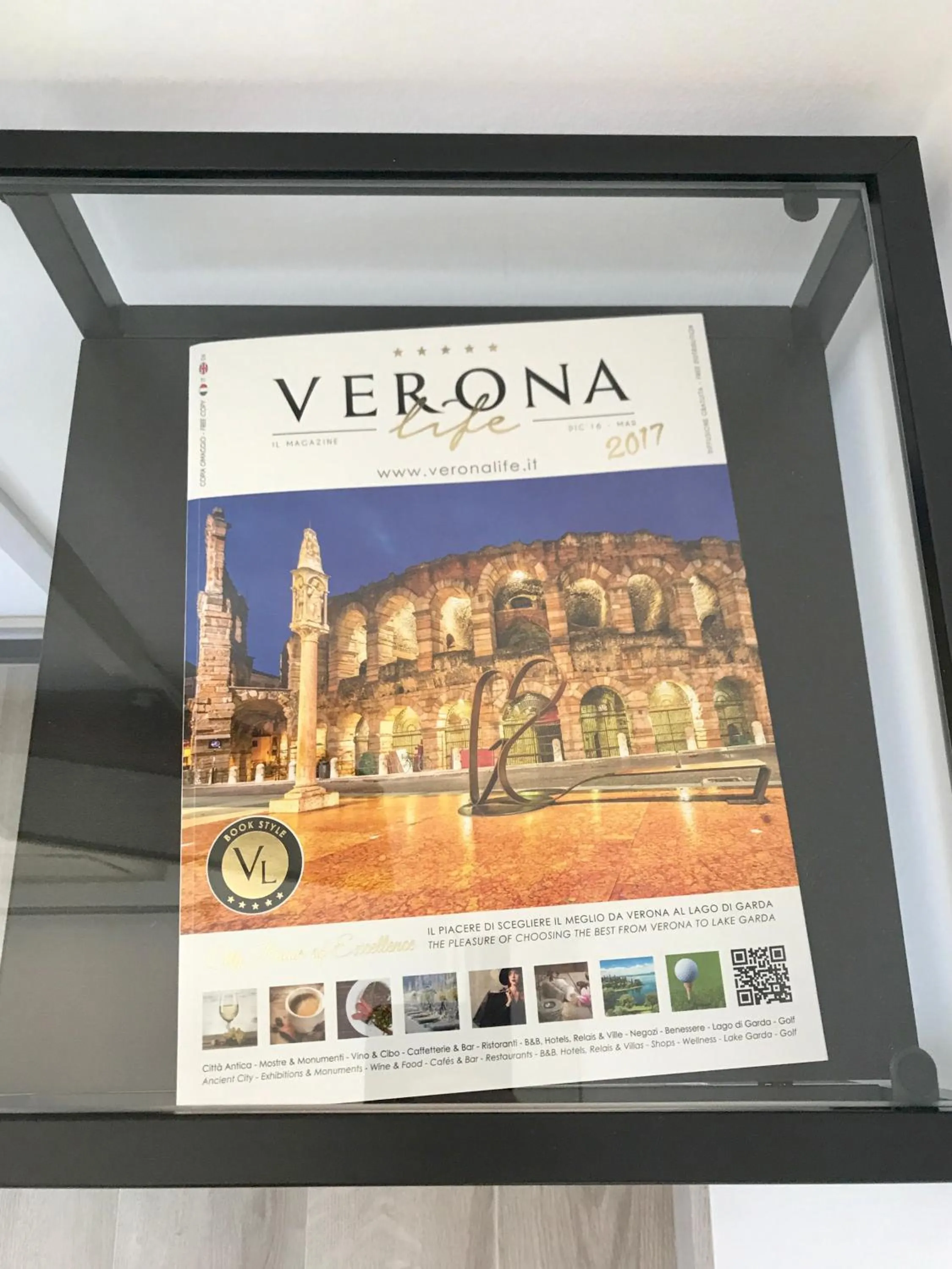 Decorative detail in Simoni 10