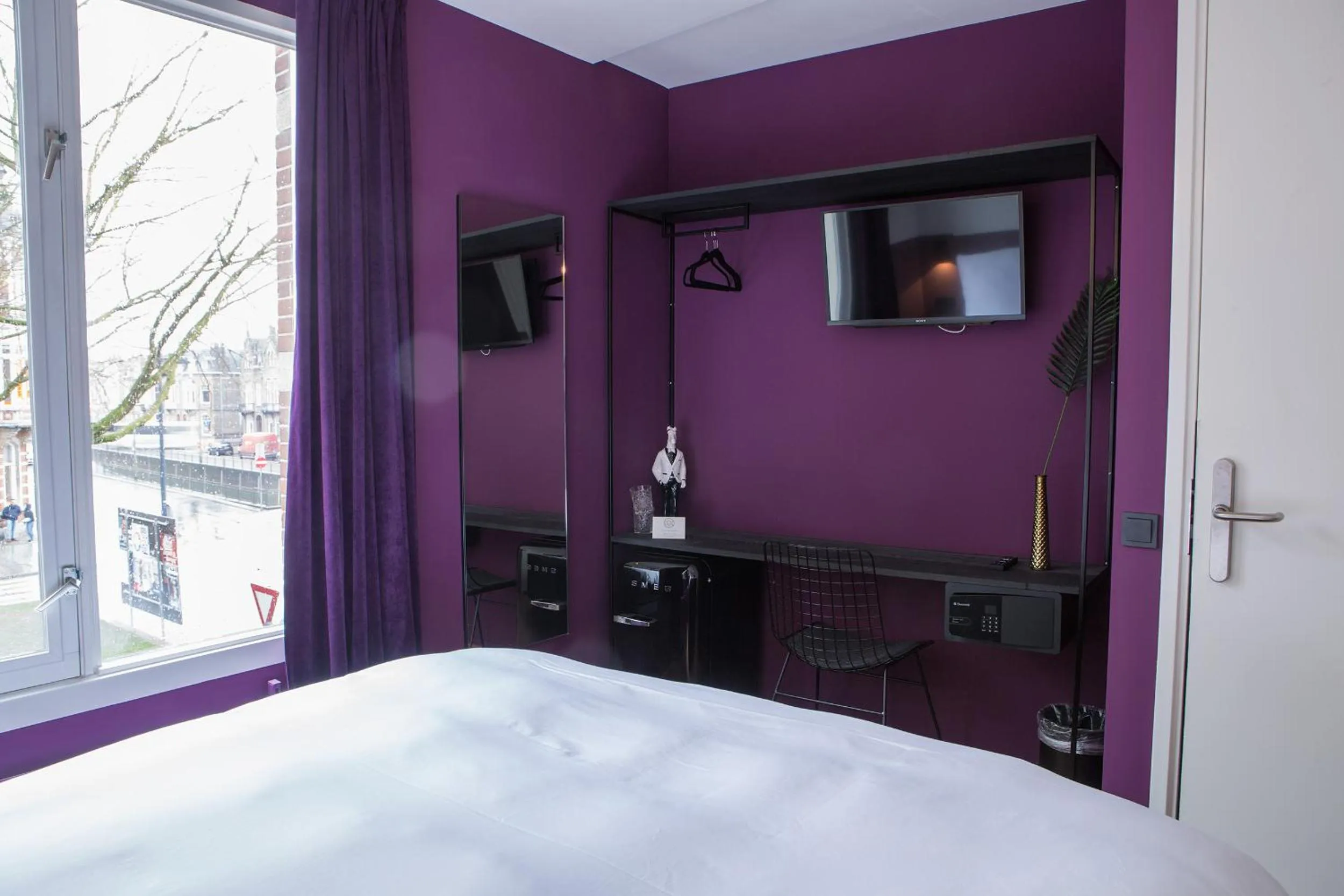 Decorative detail, Bed in Little Duke Hotel