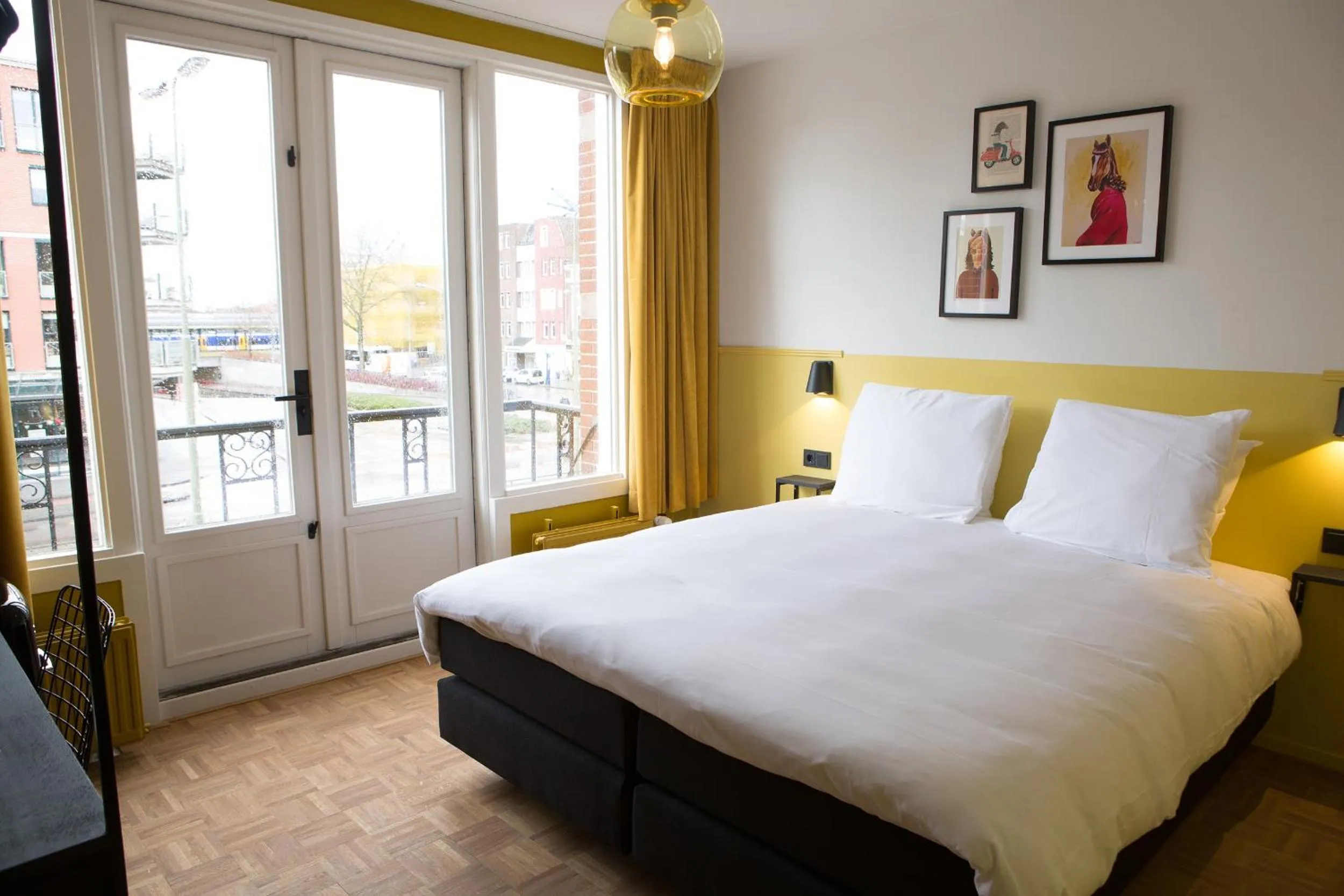 Photo of the whole room, Bed in Little Duke Hotel