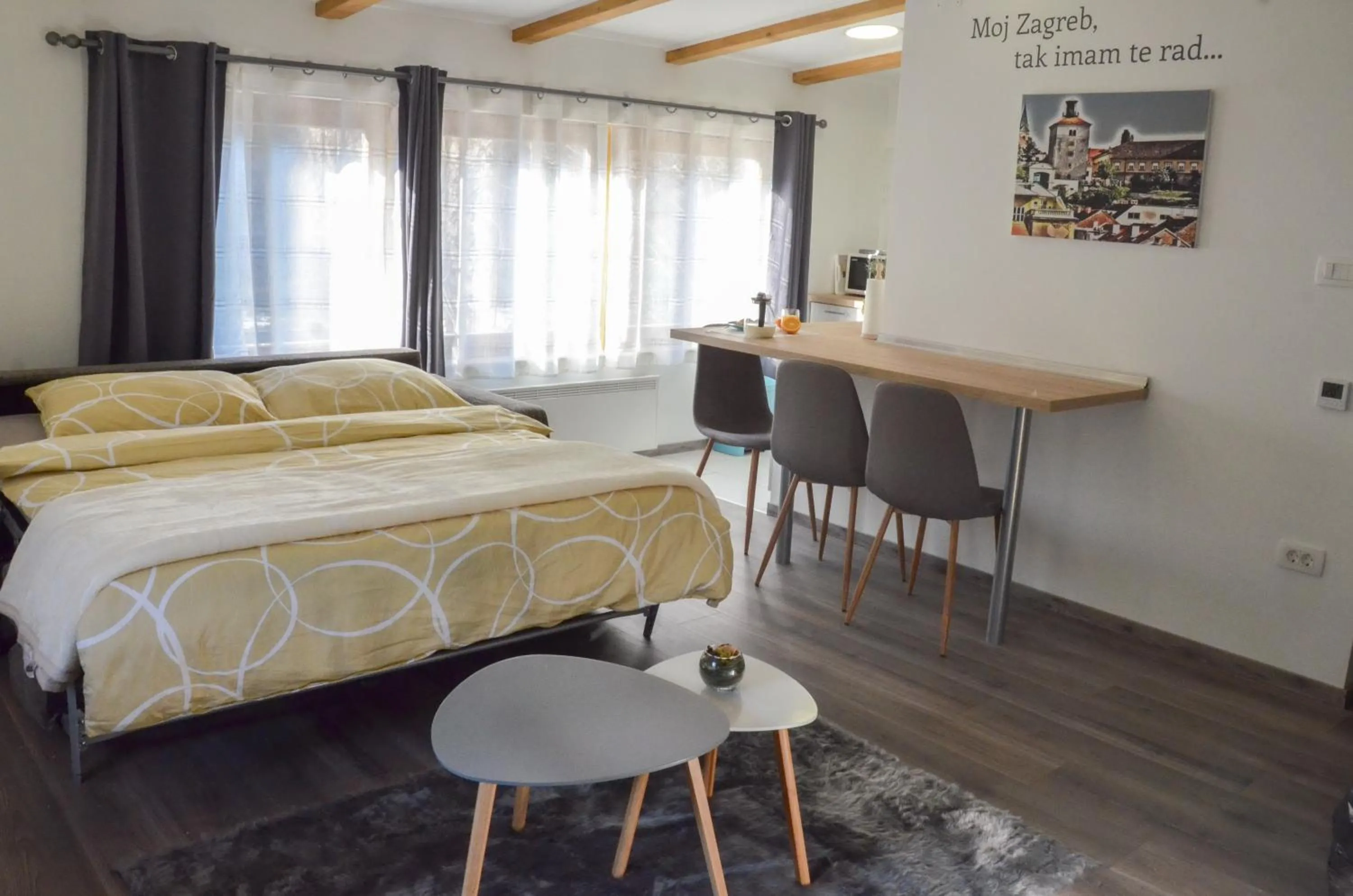 Spring, Bed in In-N-Out Ilica