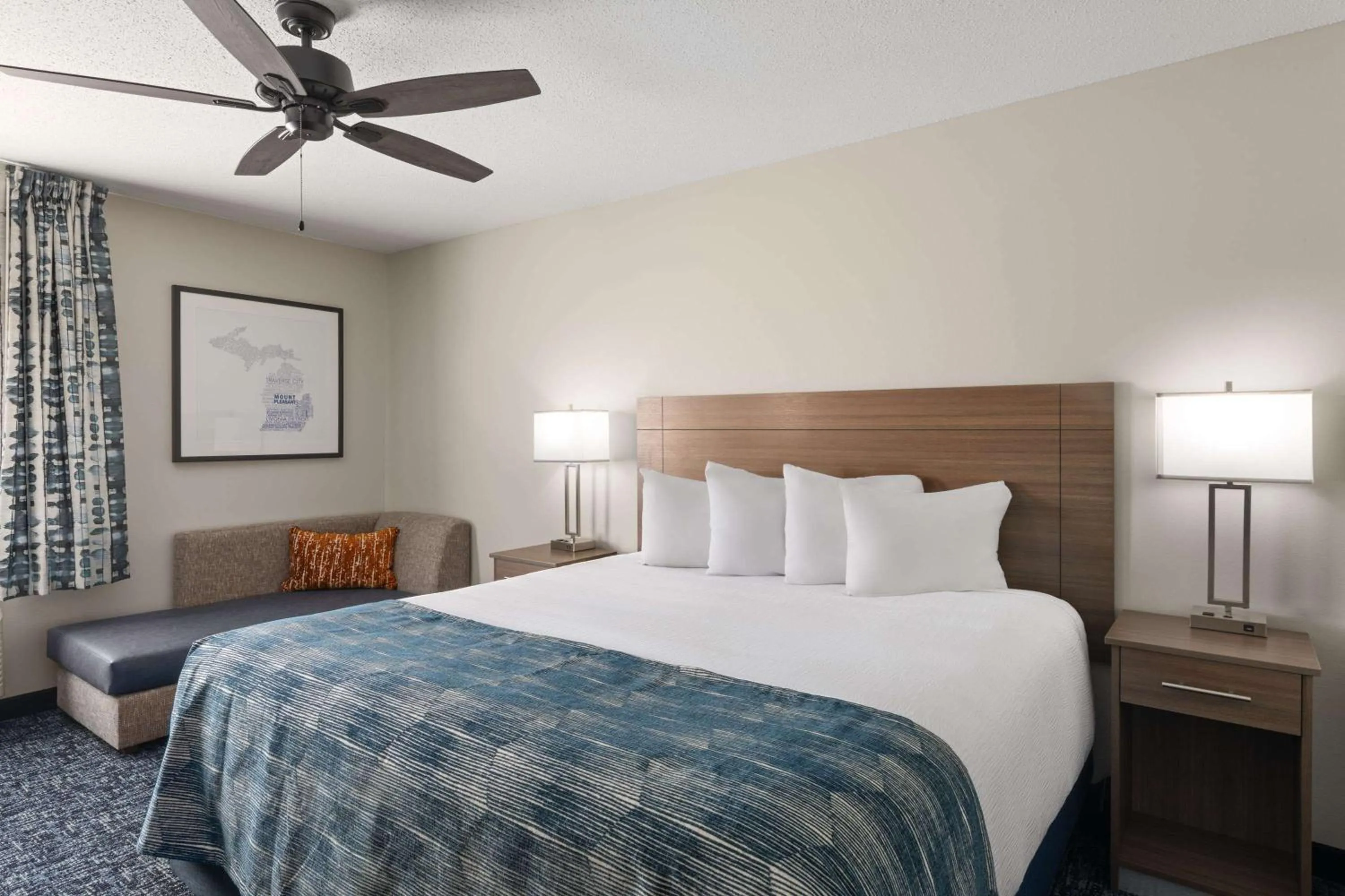 Photo of the whole room, Bed in Baymont by Wyndham Mt. Pleasant