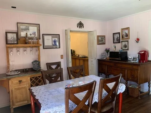 Dining area in Tombstone Bordello Bed & Breakfast