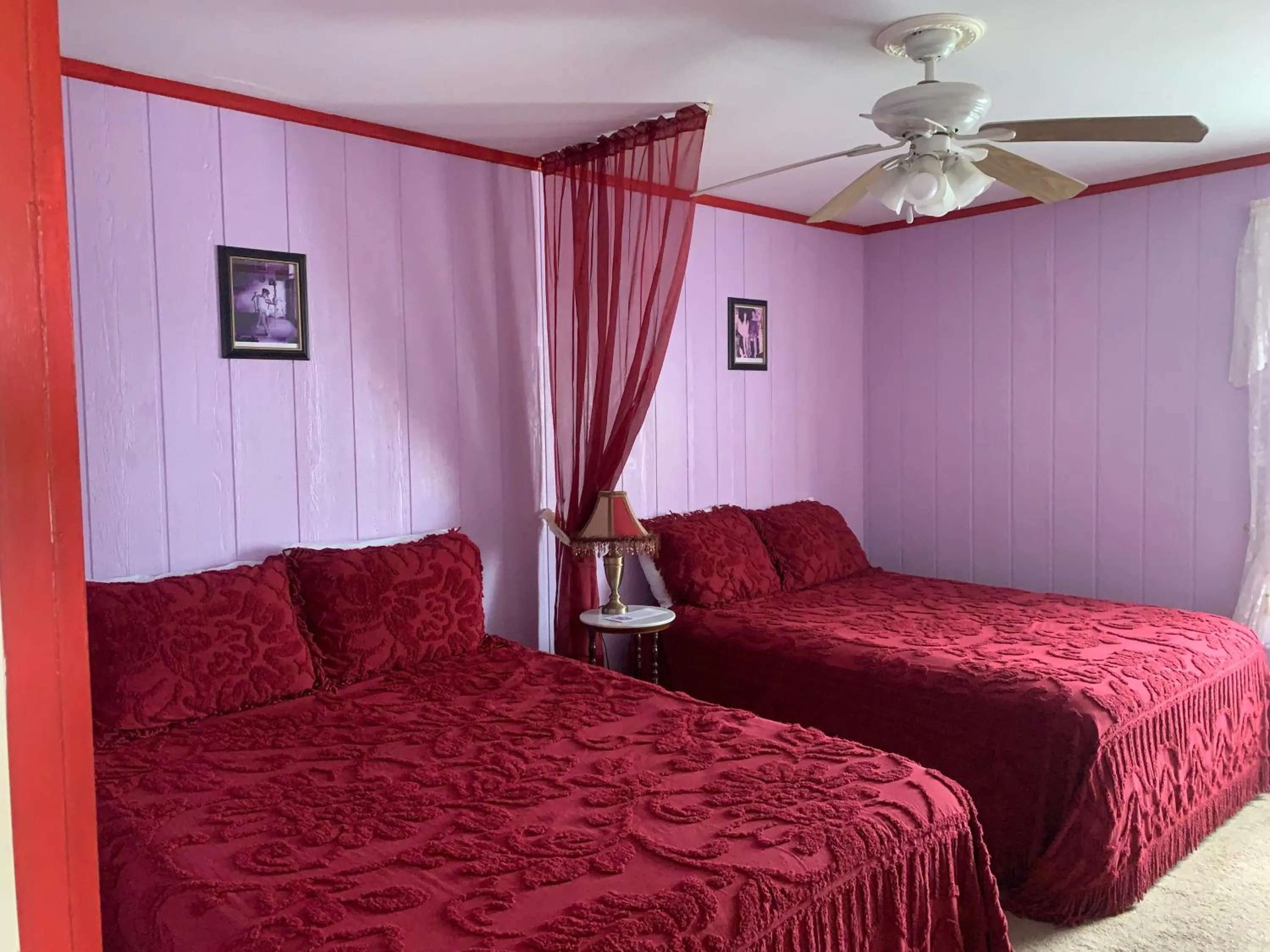 Photo of the whole room, Bed in Tombstone Bordello Bed & Breakfast