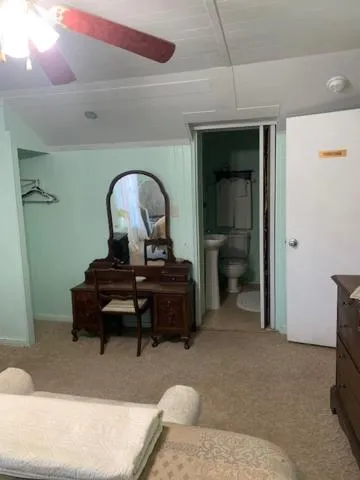 Bathroom, Bed in Tombstone Bordello Bed & Breakfast
