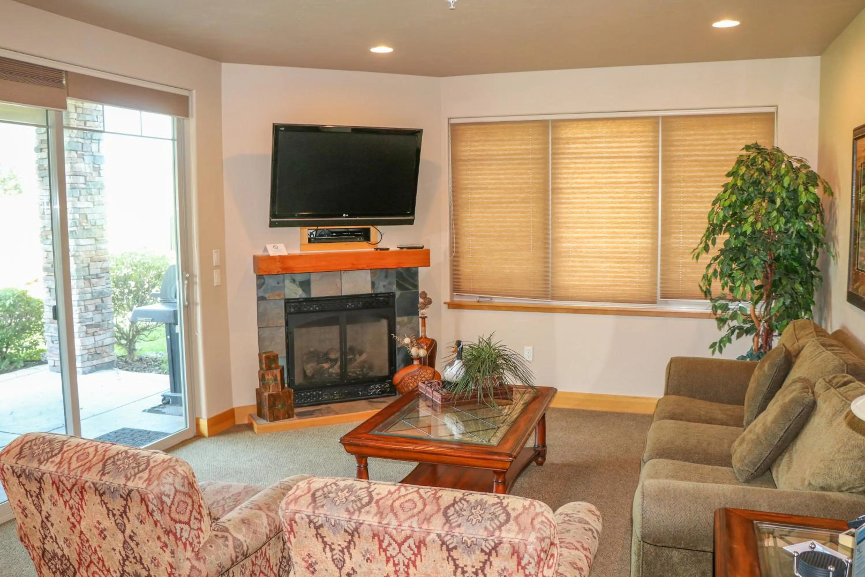 TV and multimedia in Meadow Lake Resort & Condos