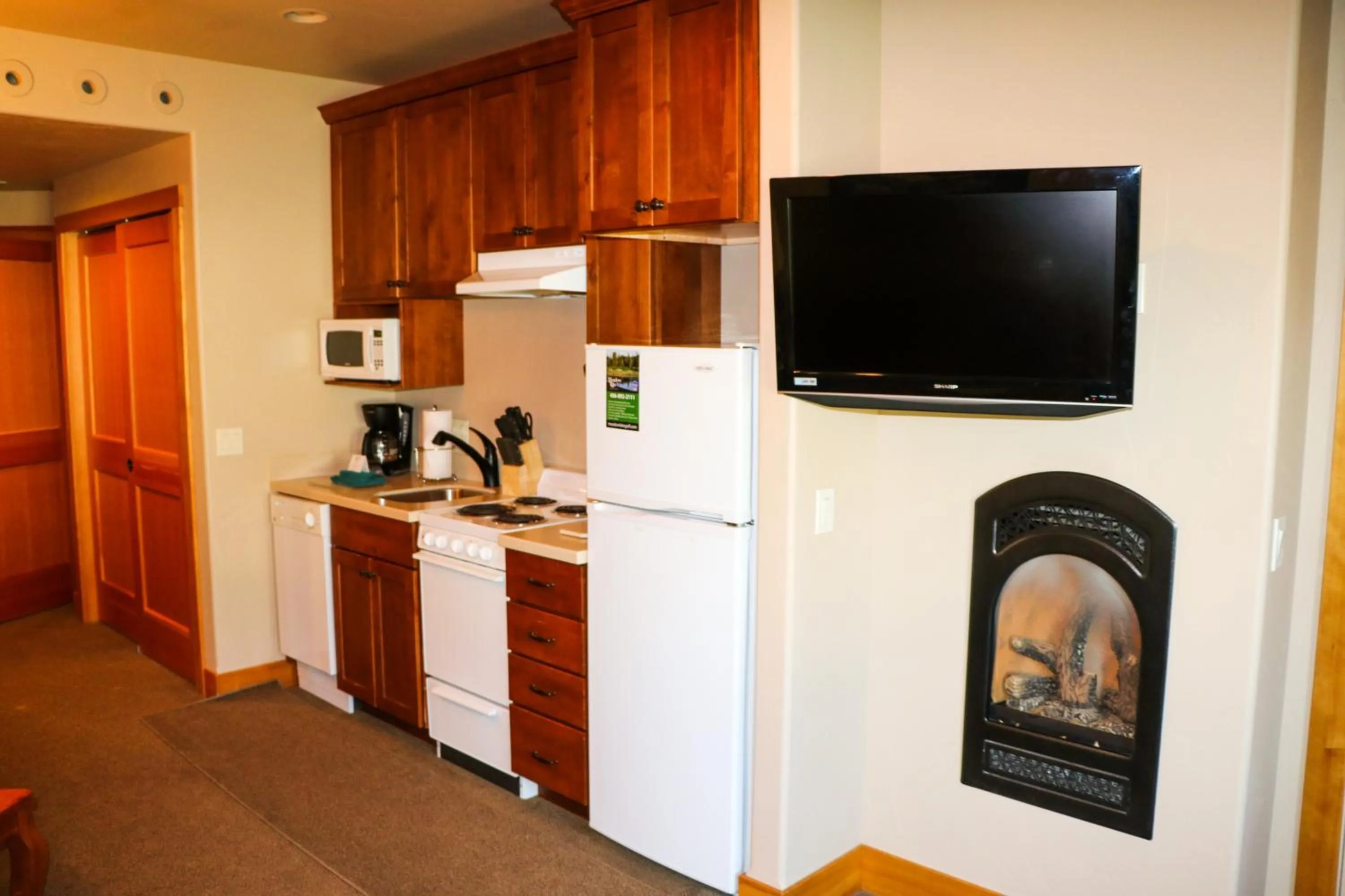 TV and multimedia in Meadow Lake Resort & Condos