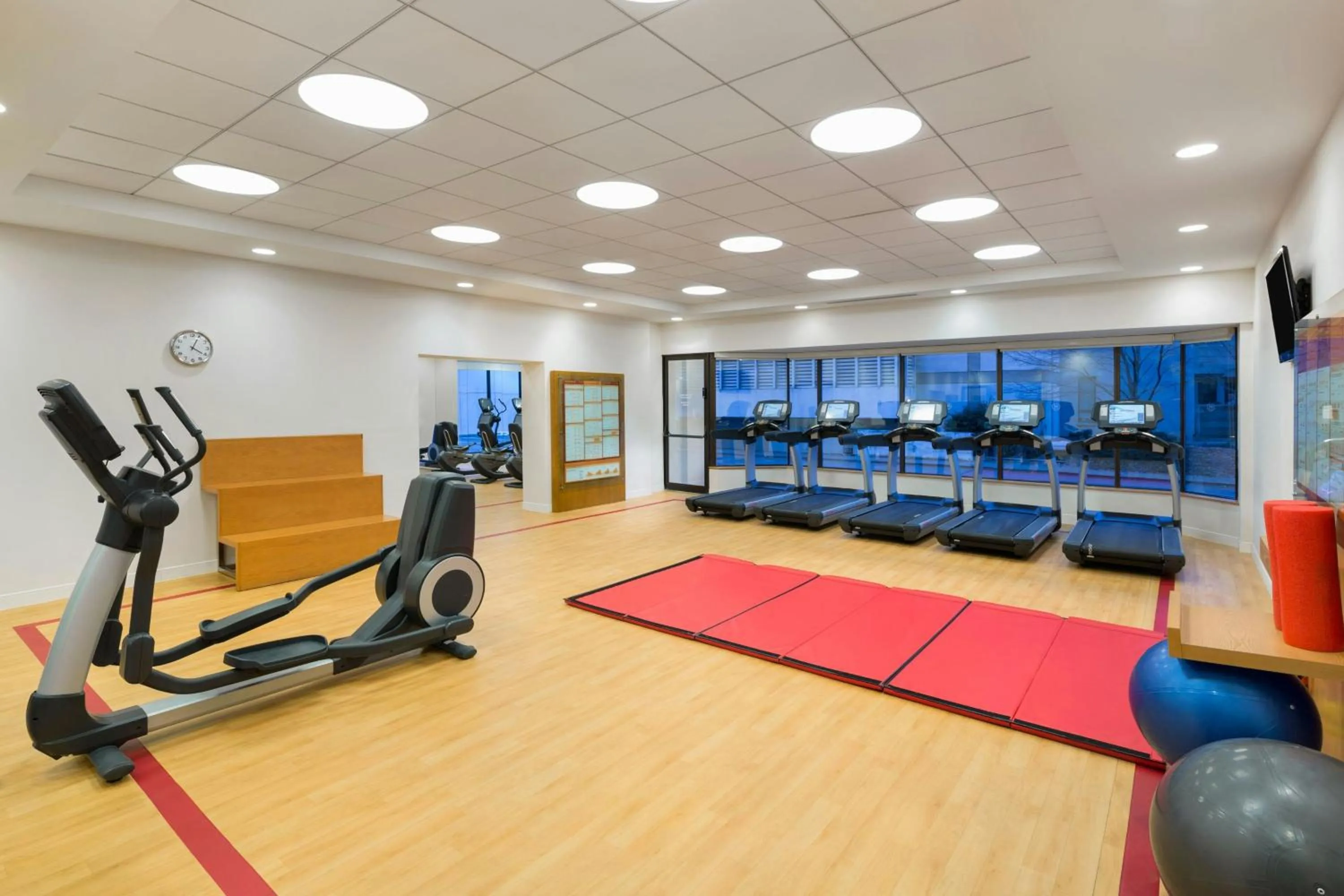 Fitness centre/facilities in Sheraton Vancouver Airport Hotel