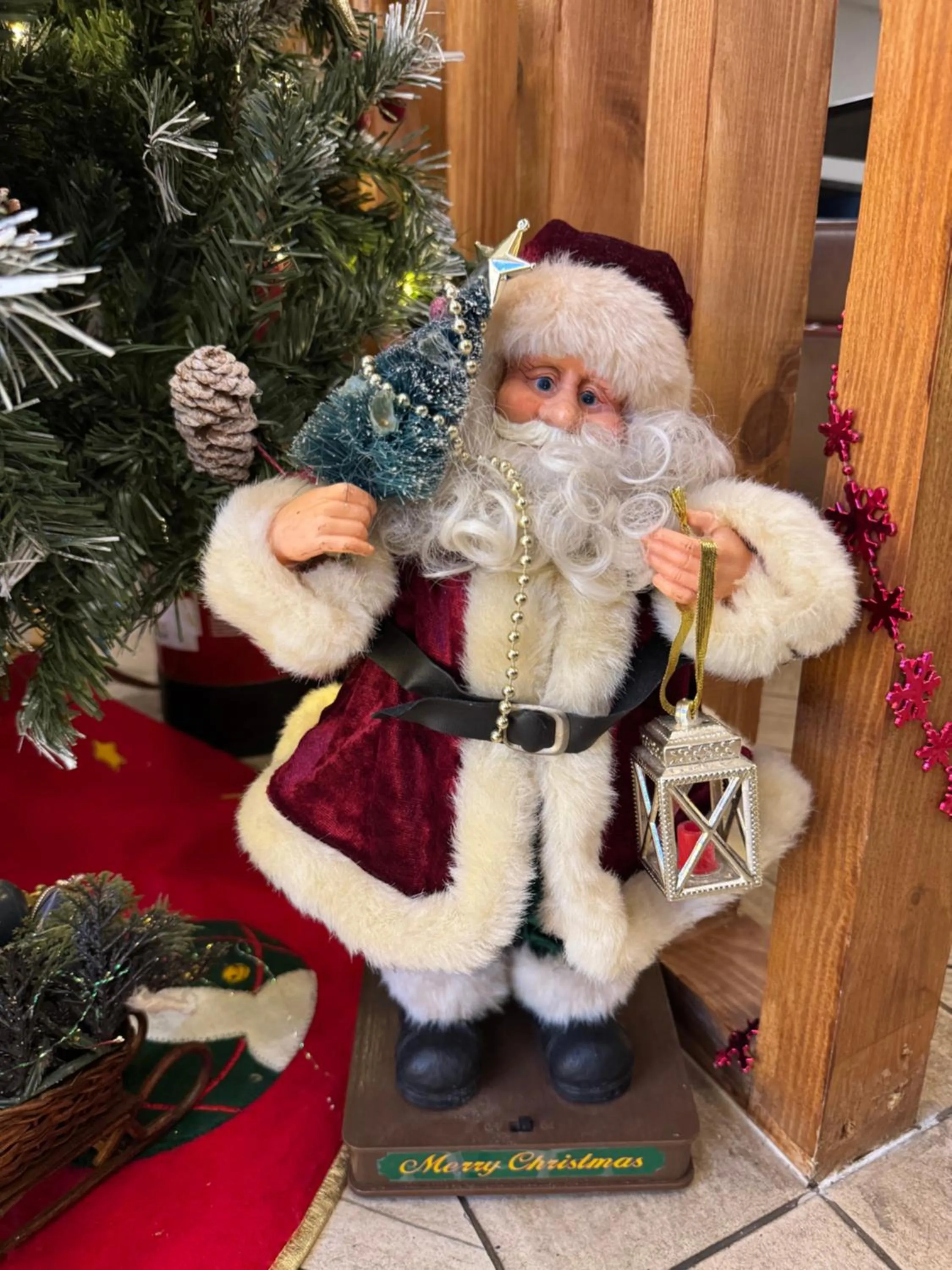 Decorative detail in The Gatwick White House Hotel